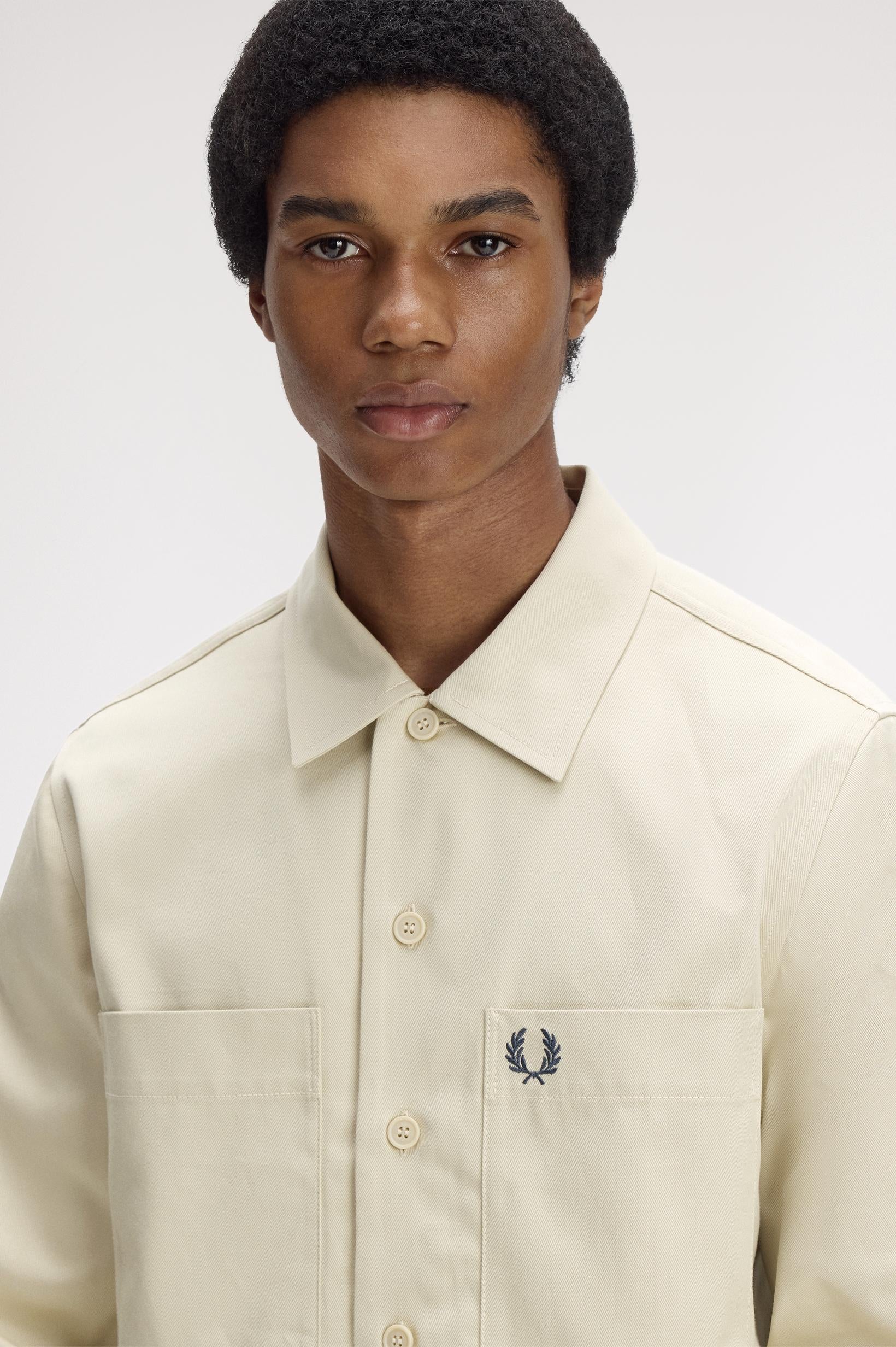 Overshirt con logo M240057 691 FRED PERRY 