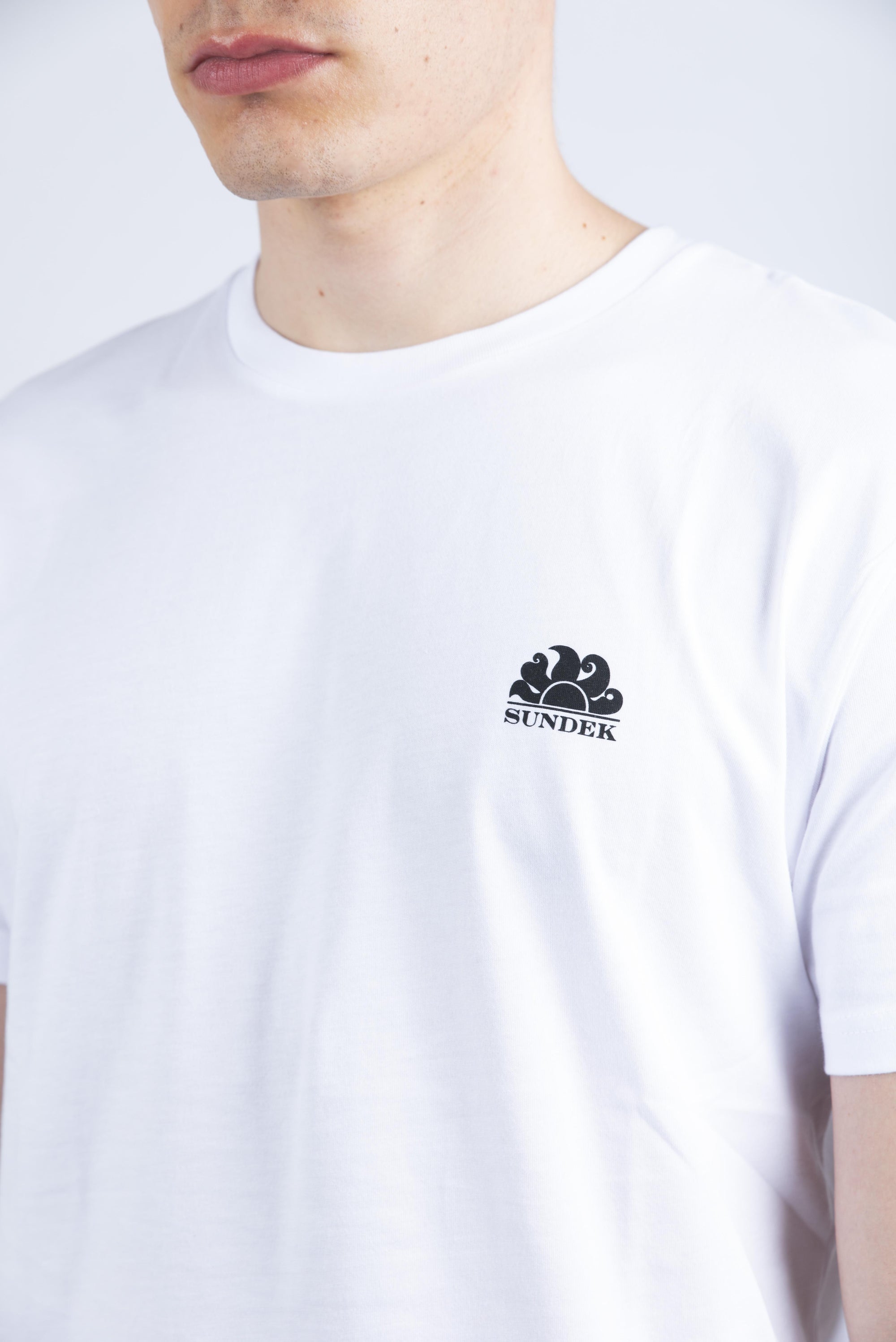 T-shirt con tasca Wetsuit bianco M673TEJ7800 00600 SUNDEK 