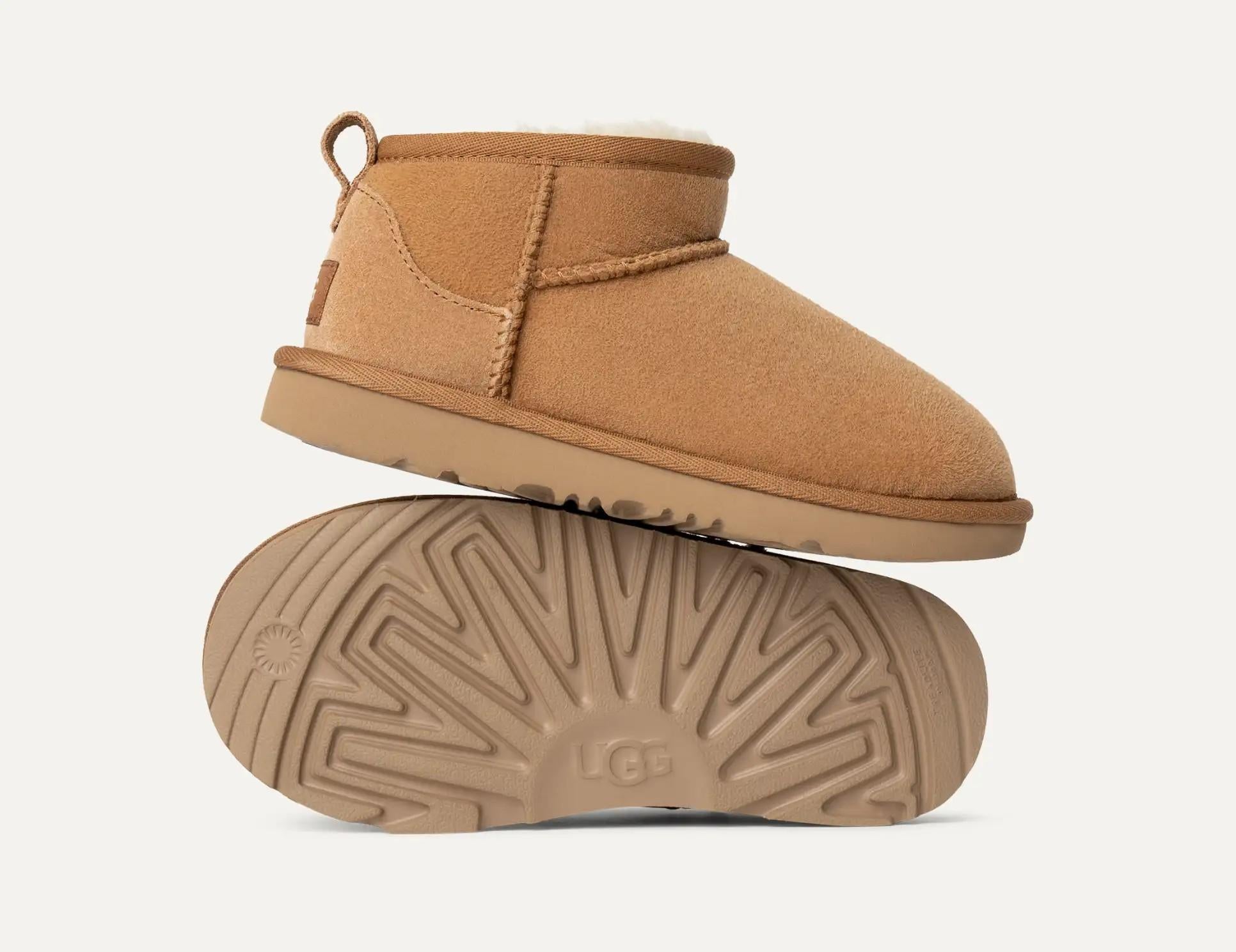 Bambini Stivali Classic Ultra Mini 1130750K CHE UGG 