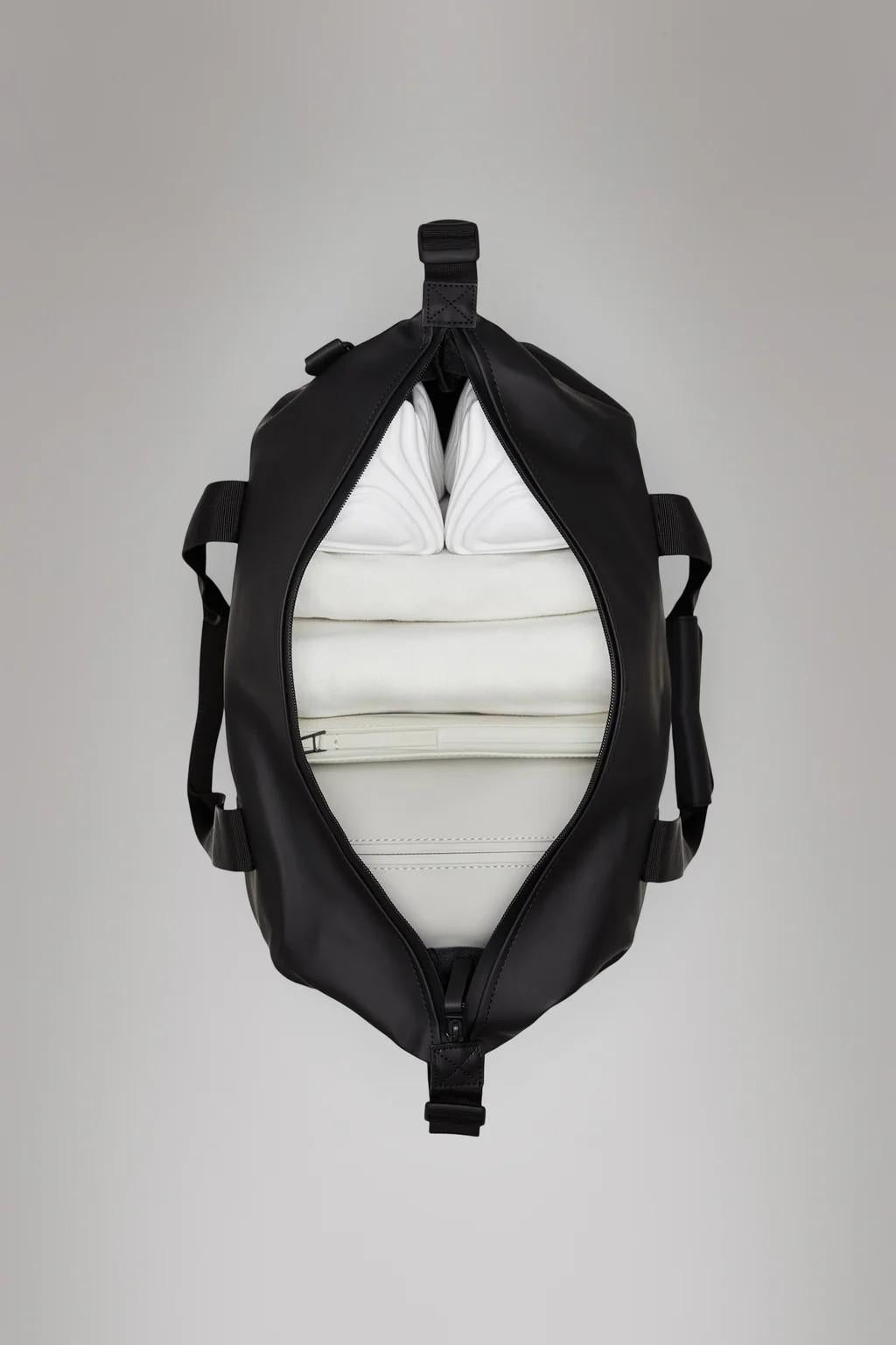 Hilo Weekend Bag Small RA14220 BLA RAINS 