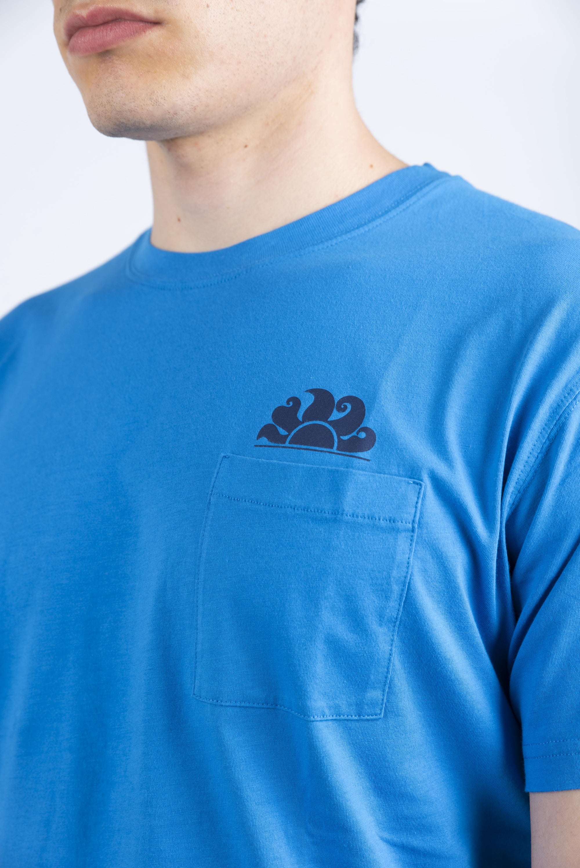 T-shirt con tasca blu M609TEJ7800 A6601 SUNDEK 