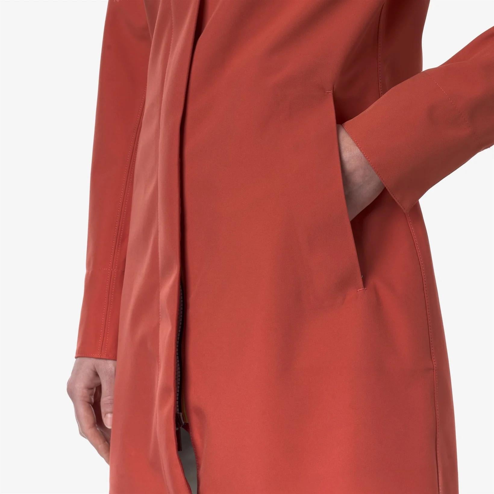 Giacca trench donna Mathy Bonded Jersey Impermeabile rosso con cappuccio staccabile K7127JW 703 K-WAY 