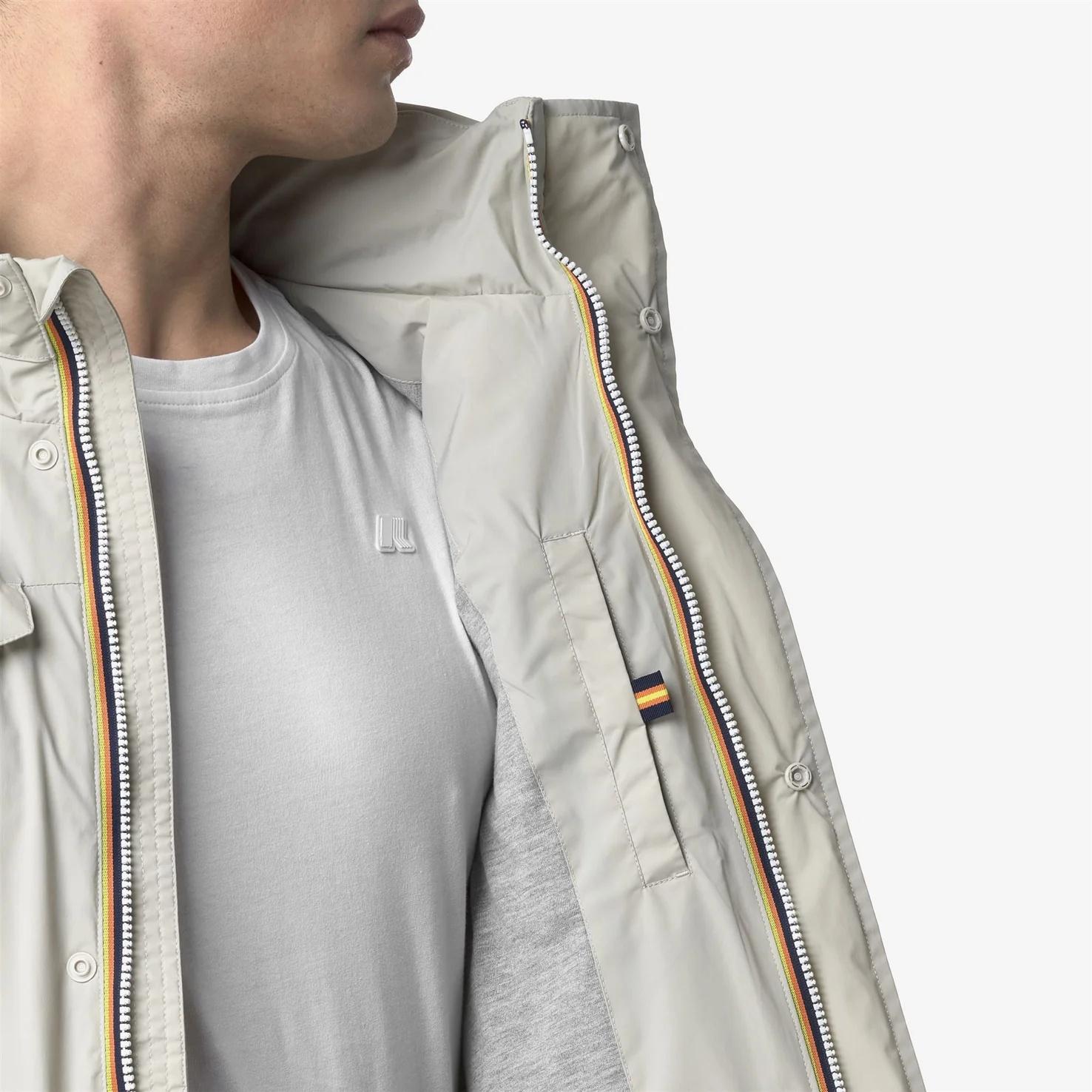 Giacca da uomo beige in nylon elasticizzato resistente alle intemperie K8135HW 634 K-WAY 