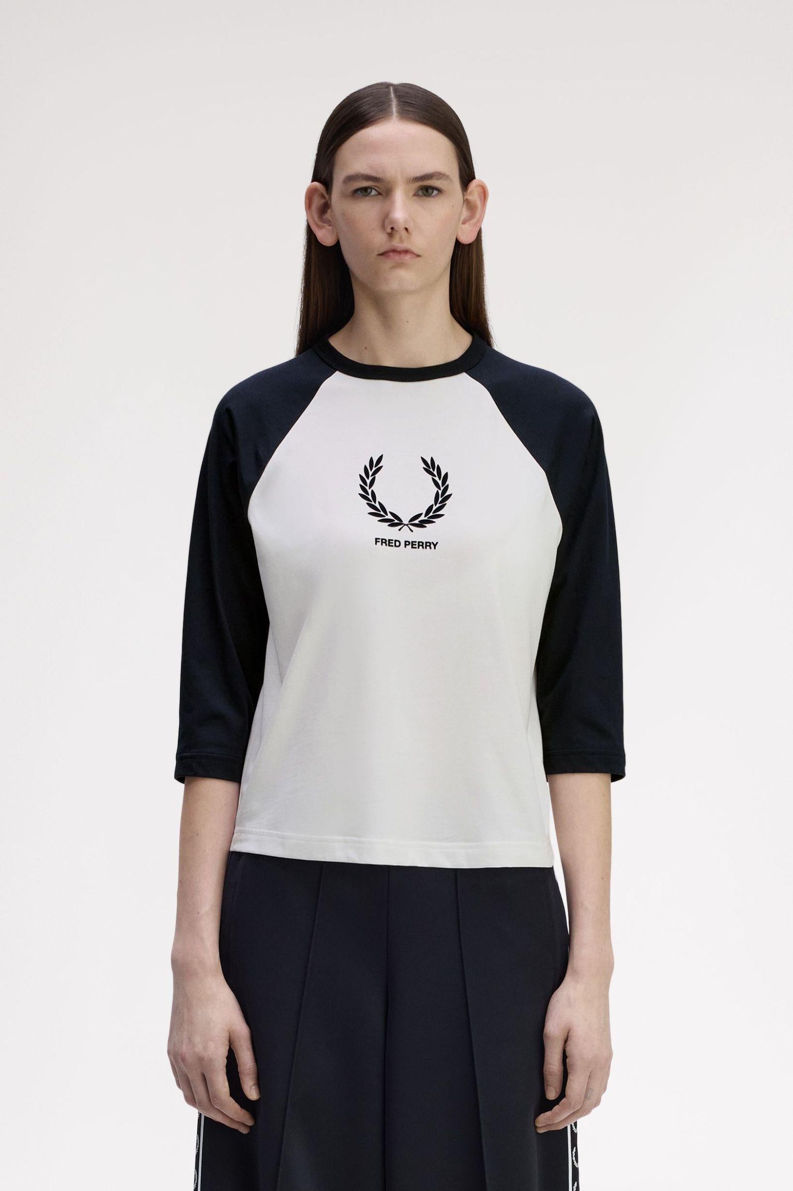 T-shirt con stampa floccata G114257 129 FRED PERRY 