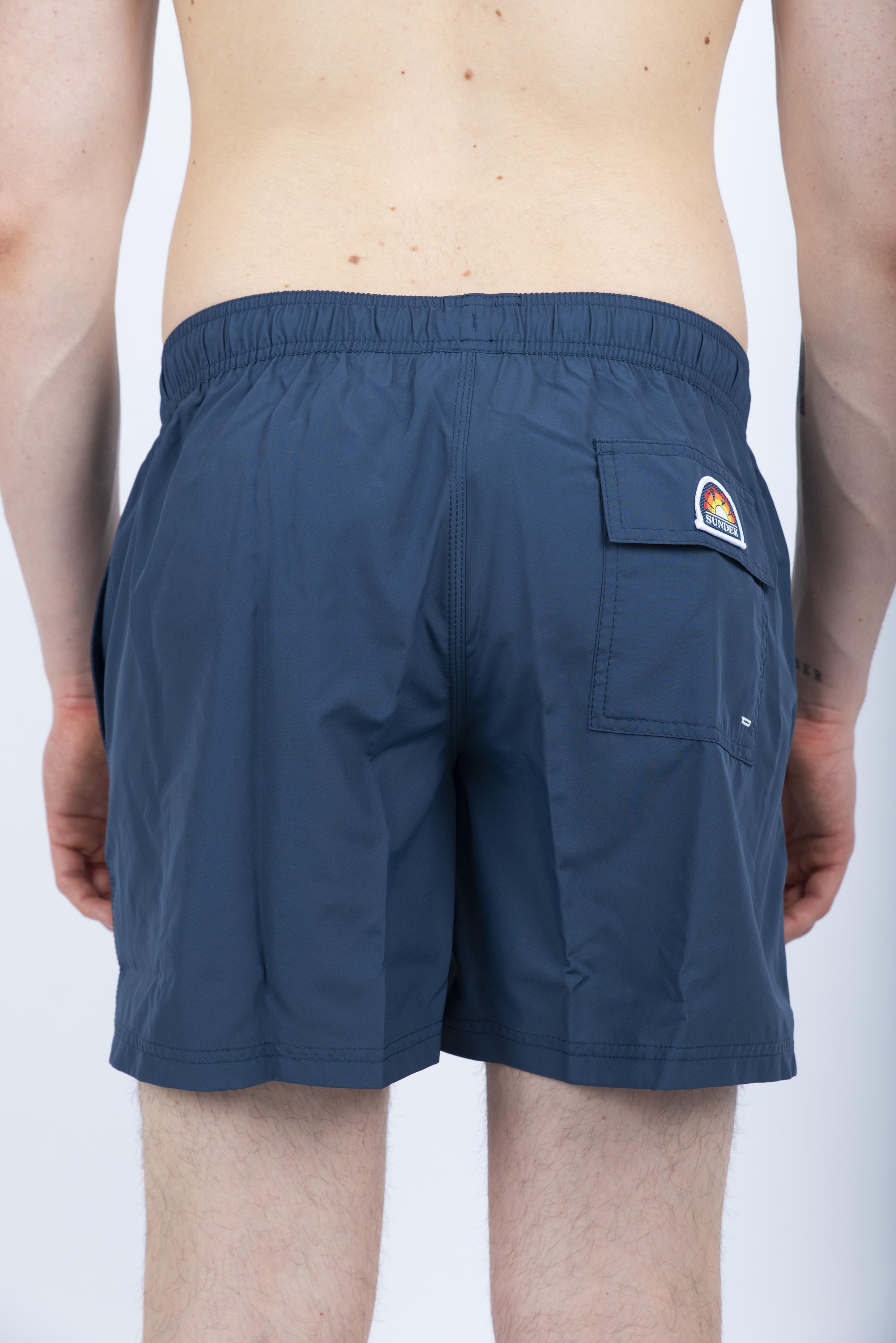 Costume da bagno corto vita elasticata in poliestere riciclato Repreve® navy M734BDRT300 00700 SUNDEK 