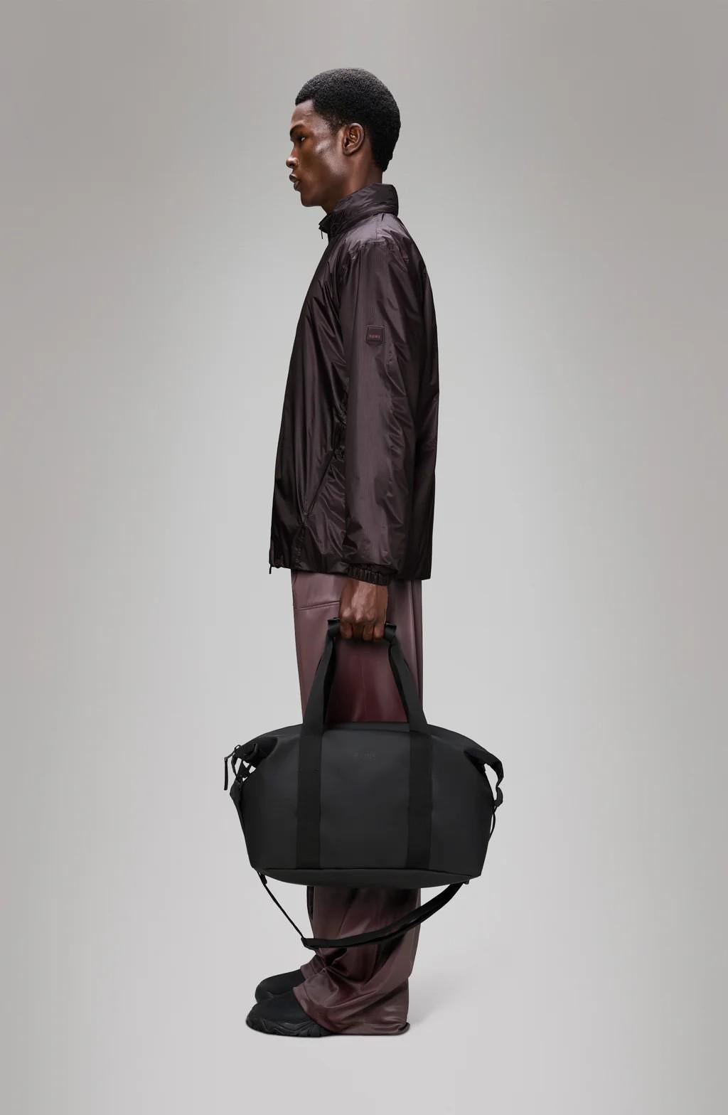 Hilo Weekend Bag Small RA14220 BLA RAINS 