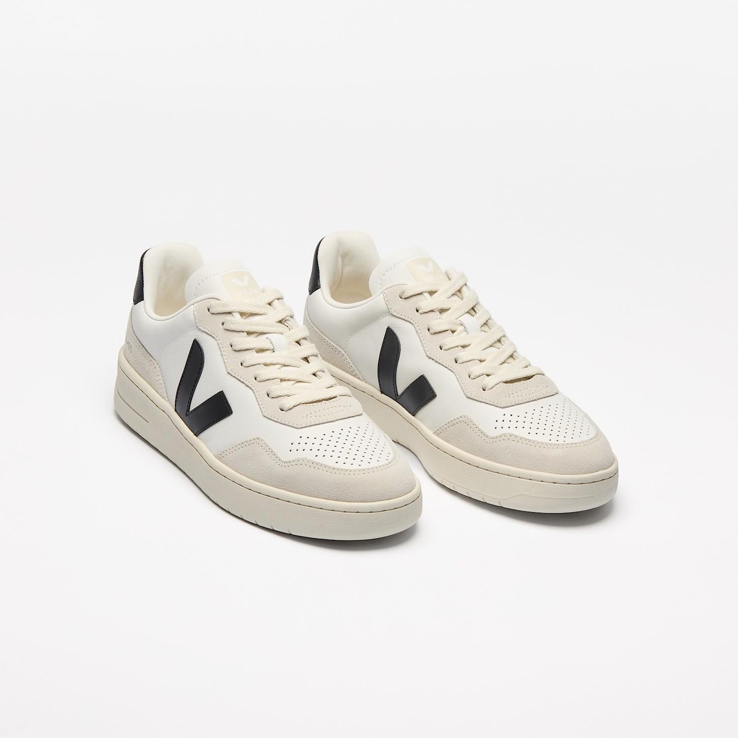 Sneaker V-90 leather white black VD2021 061 VEJA 