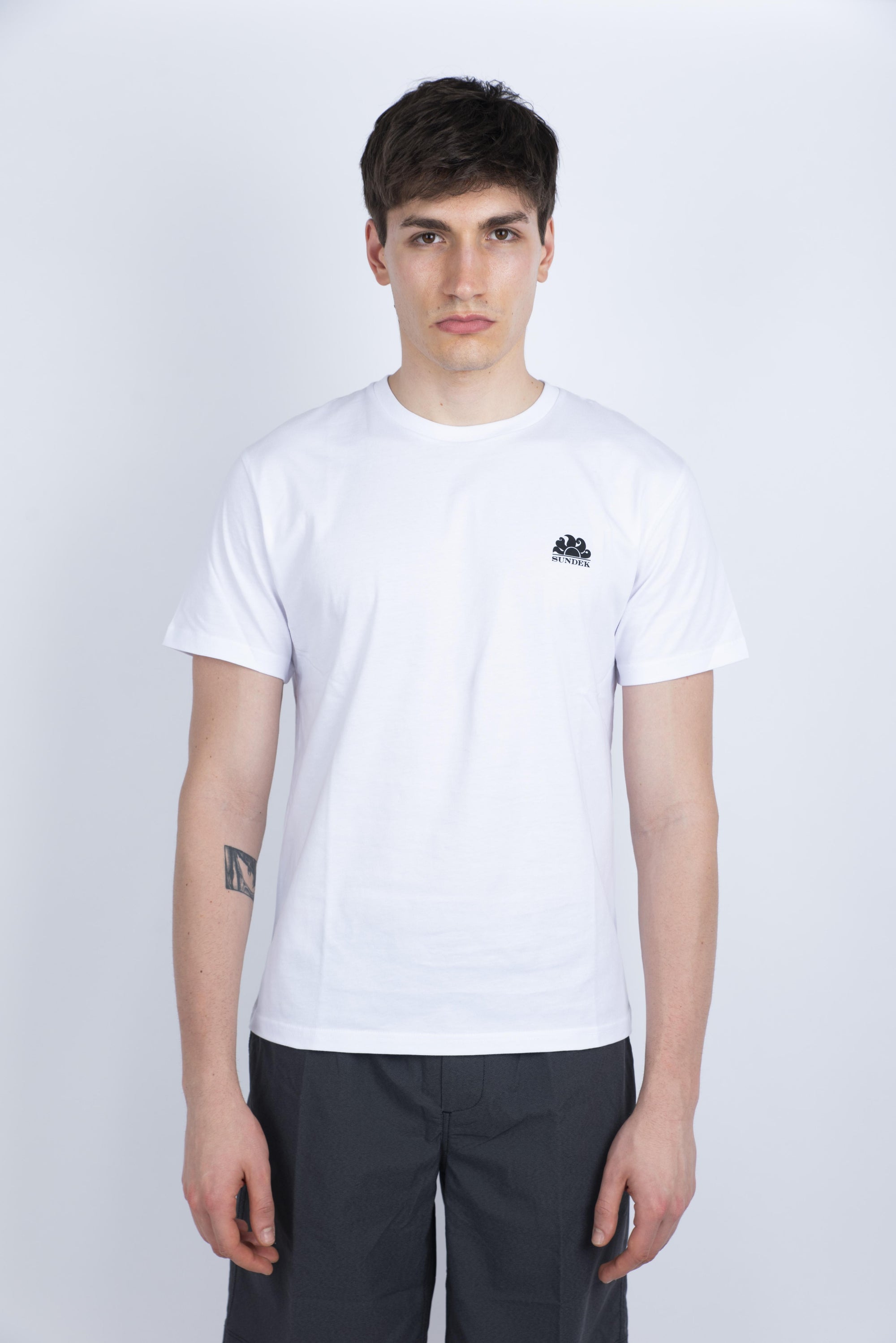 T-shirt con tasca Wetsuit bianco M673TEJ7800 00600 SUNDEK 