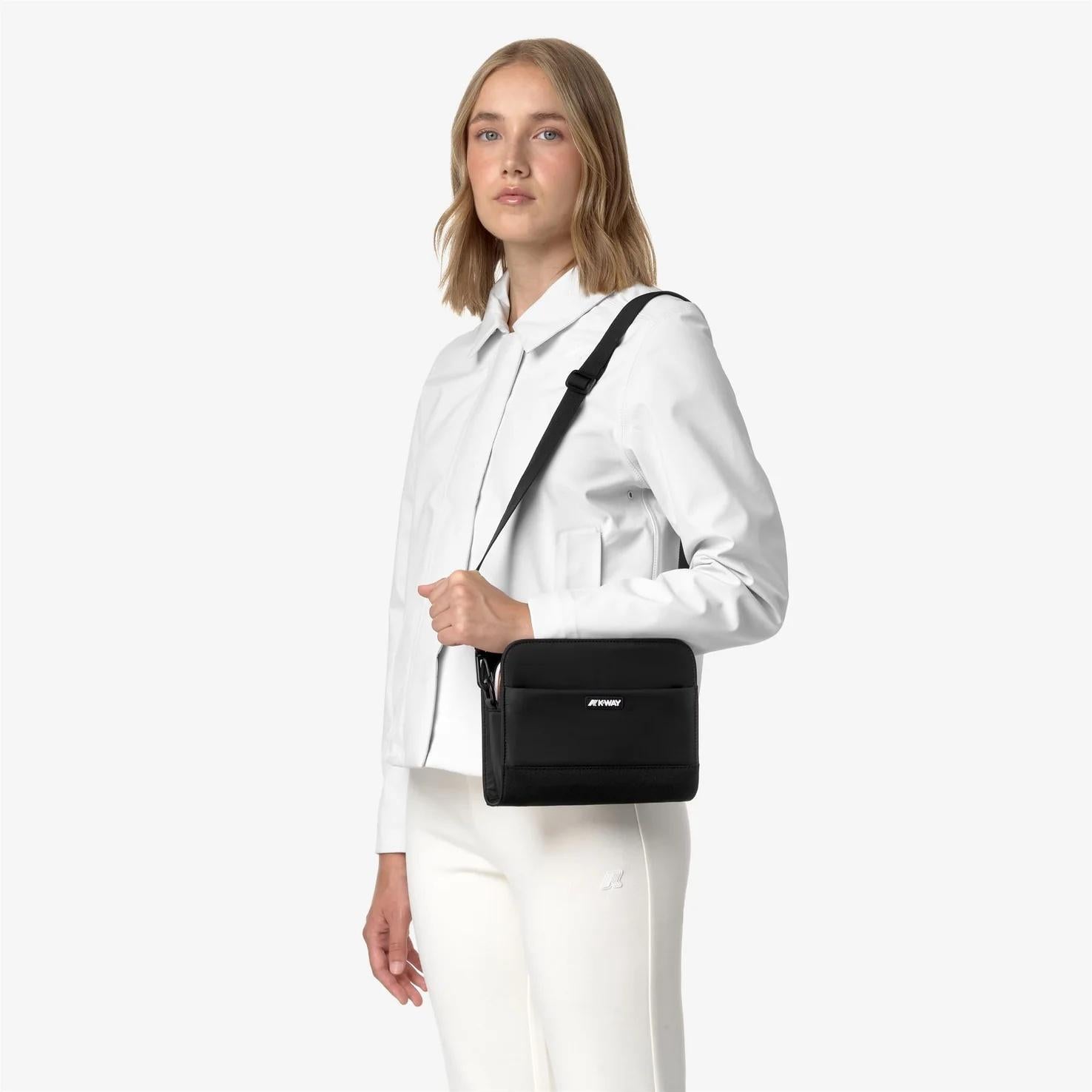 Borsa a marsupio impermeabile da donna  nero K8124ZW USY K-WAY ACCESSORIES 