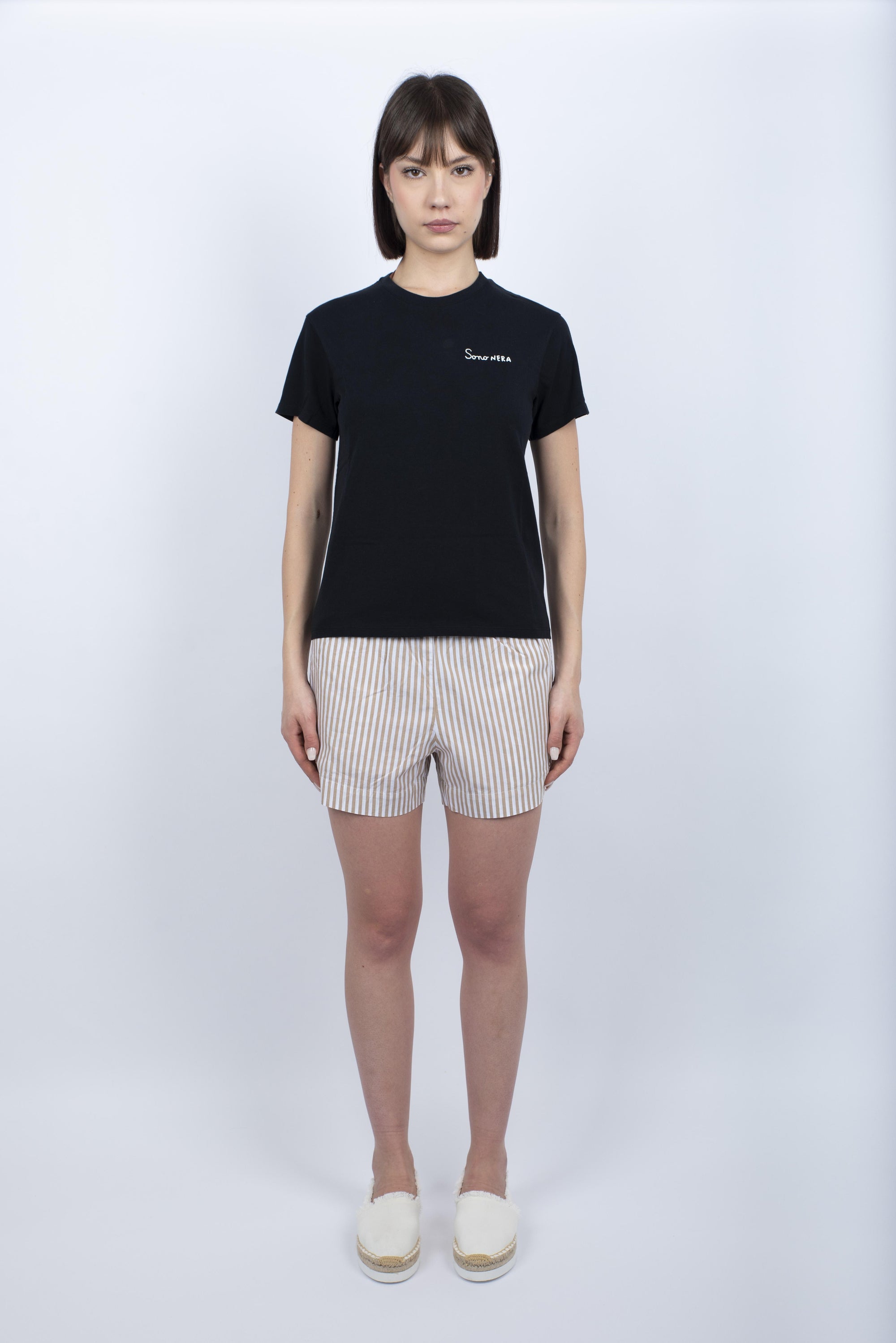 T-shirt Emilie in cotone nero con ricamo EMI0001 06057H MC2 SAINT BARTH 