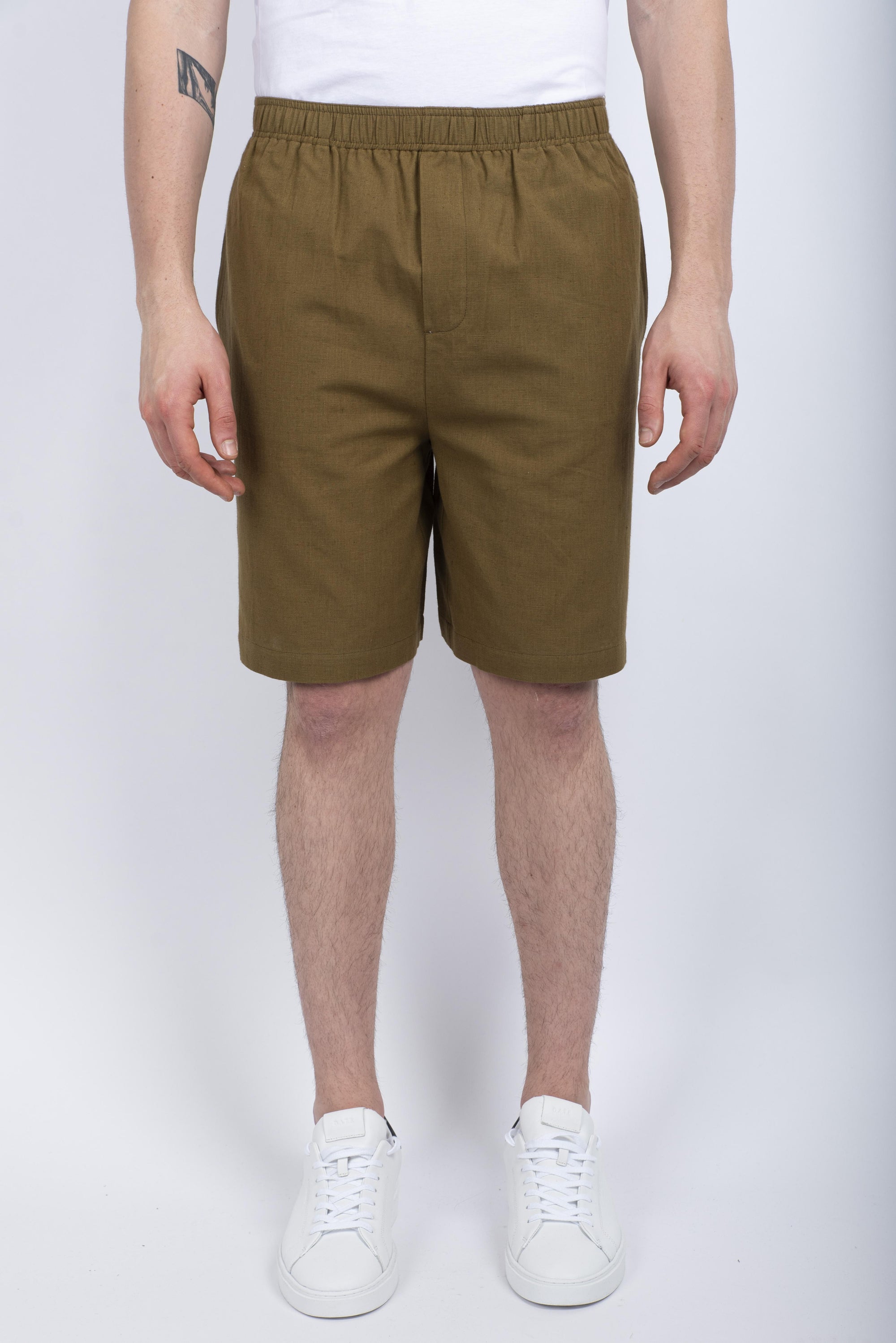 Shorts con vita elasticizzata verde oliva Amaranto Uomo B6D0016 DU19M AMARANTO 