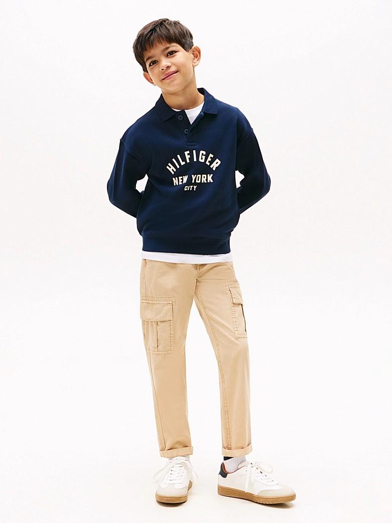 Felpa con colletto a polo e grafica curva KB0KB09805J C1G TOMMY HILFIGER 