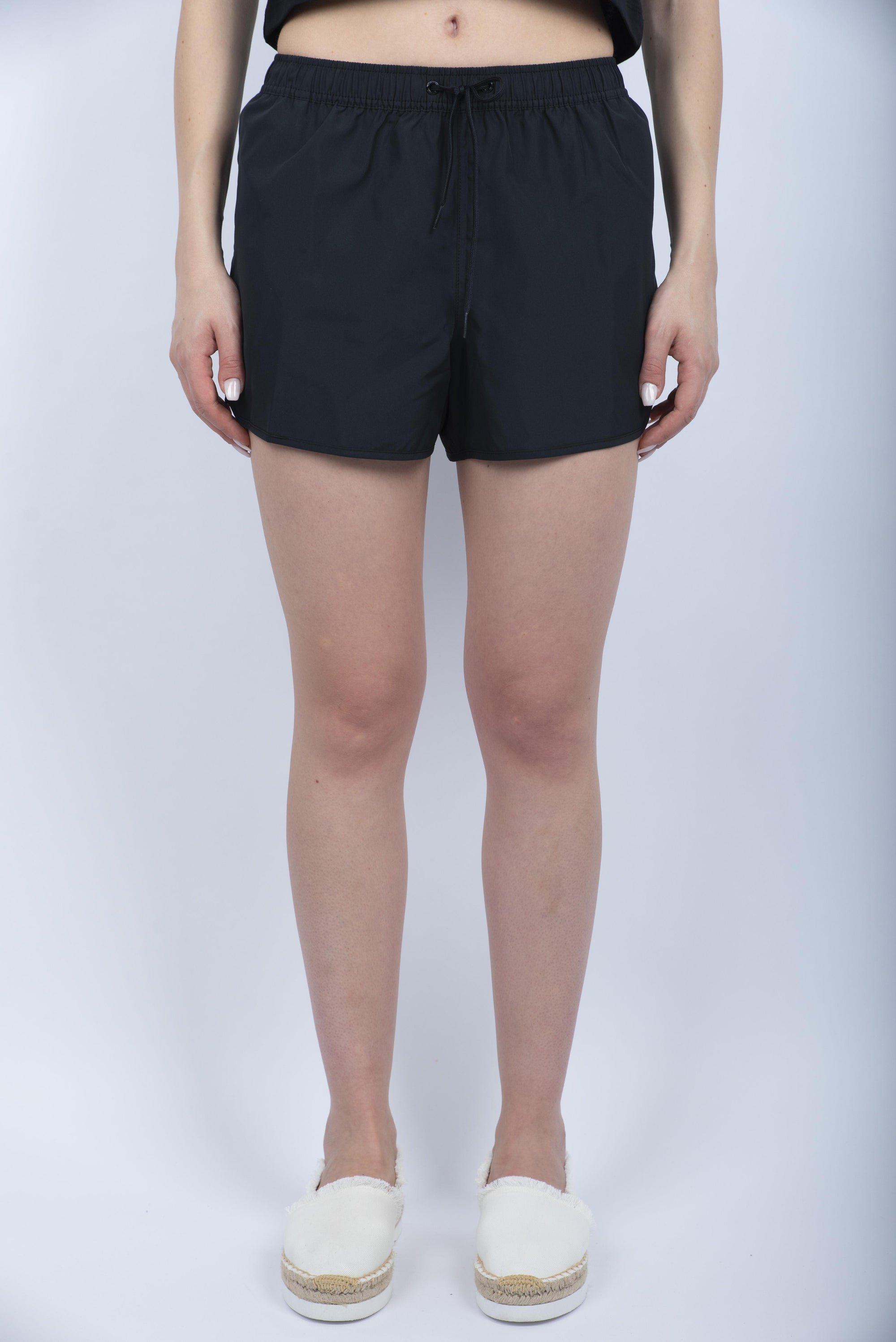 Kiana costume a pantaloncino corto con vita elasticizzata Repreve® nero W632BDRT300 00440 SUNDEK 