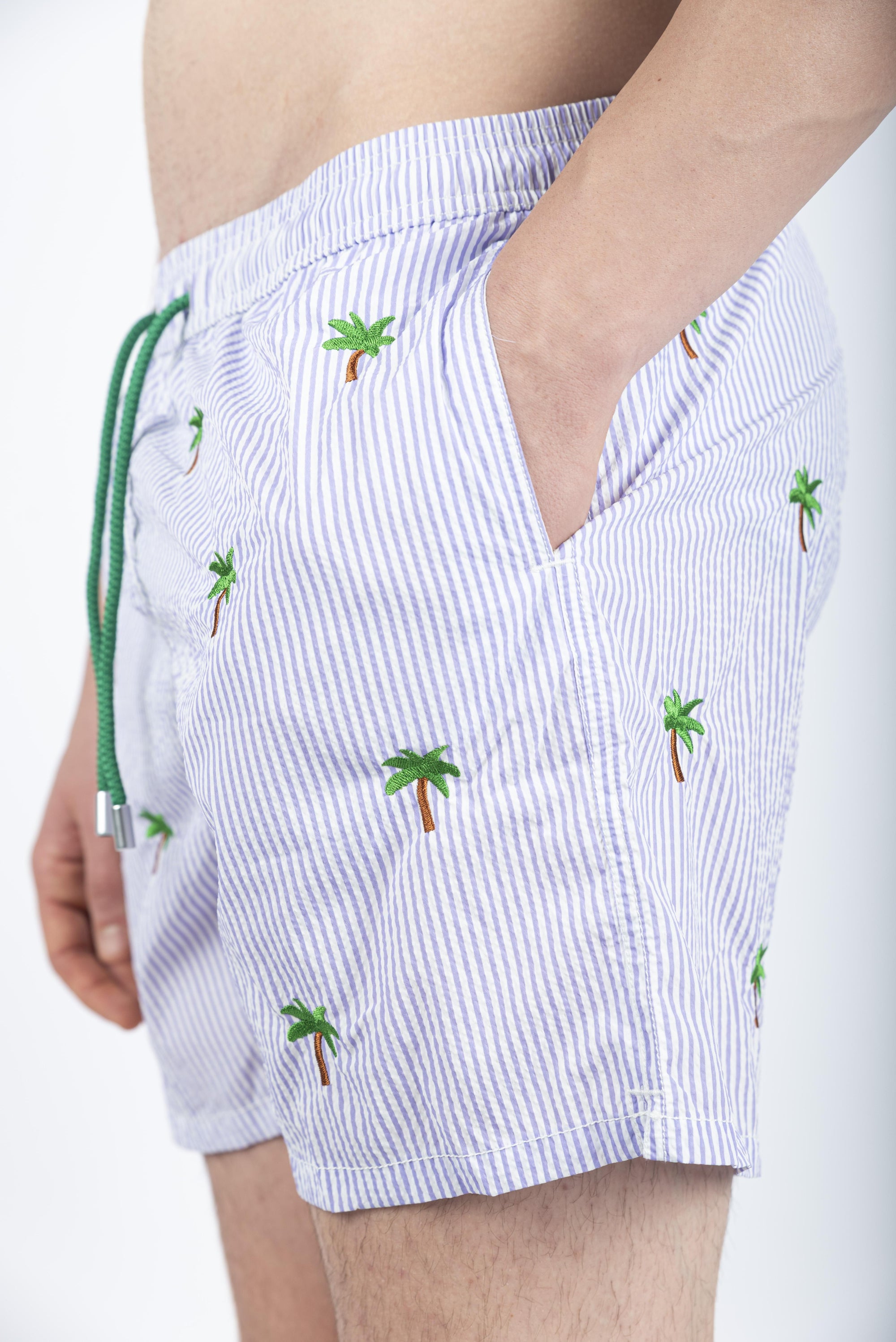 Costume mare classico Gustavia in Seersucker con ricamo palme lilla GUS0007 05007H MC2 SAINT BARTH 