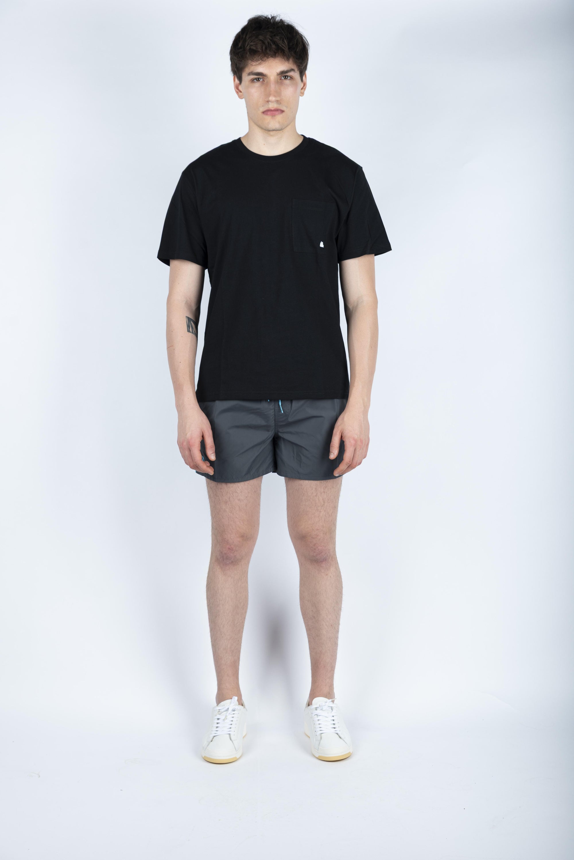 T-shirt con logo stampato nero M301TEJR900 00400 SUNDEK 
