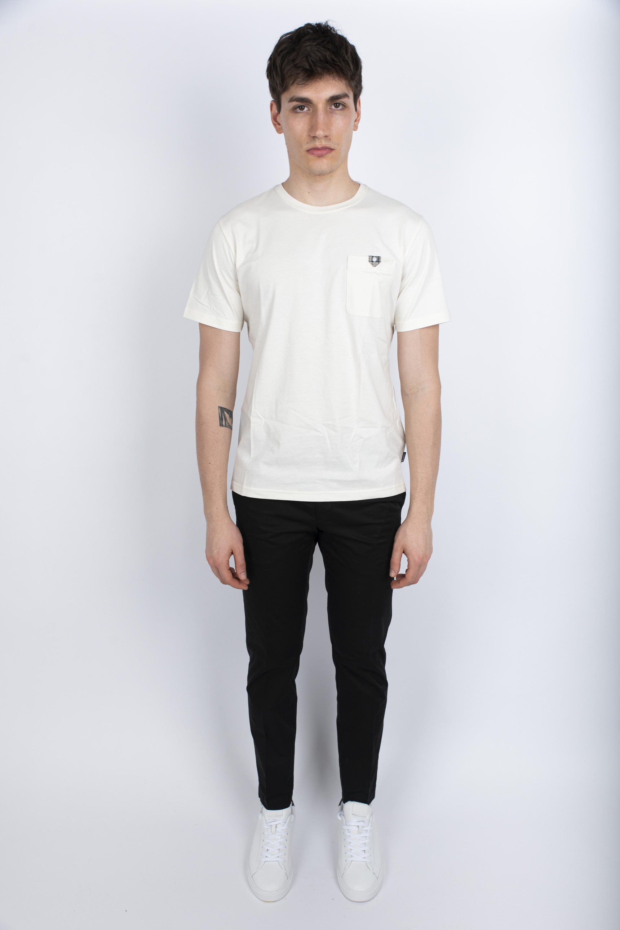 T-shirt Tothill leggermente aderente bianco Barbour MTS1419 WH52 BARBOUR 