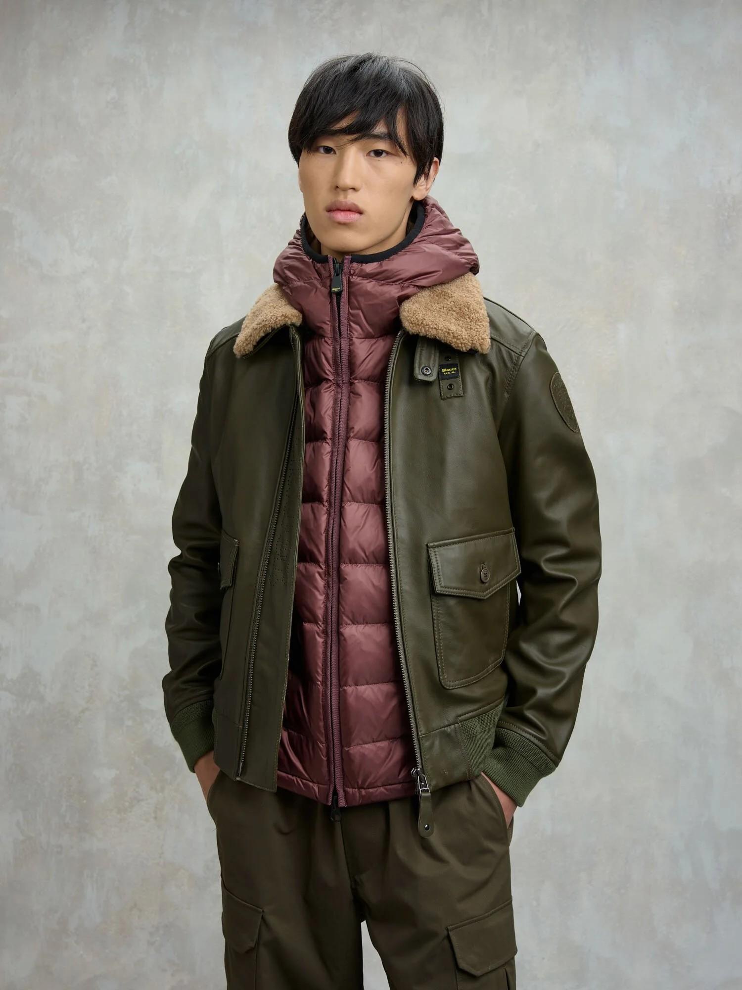 Bomber cheiton con collo in pelliccia 25WBLUL01308 670 BLAUER 