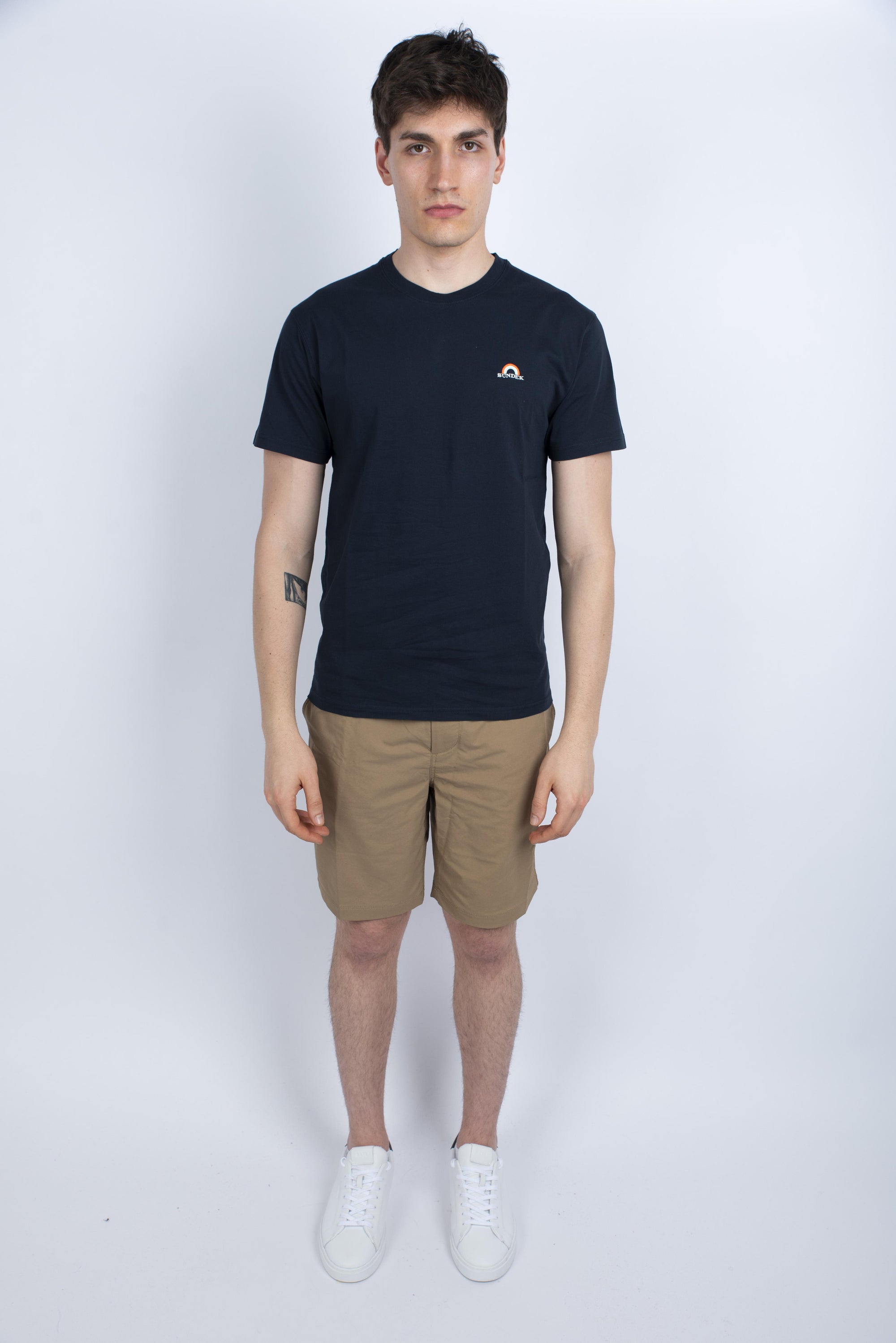 T-shirt con ricamo Arcobaleno navy M677TEJS800 00701 SUNDEK 