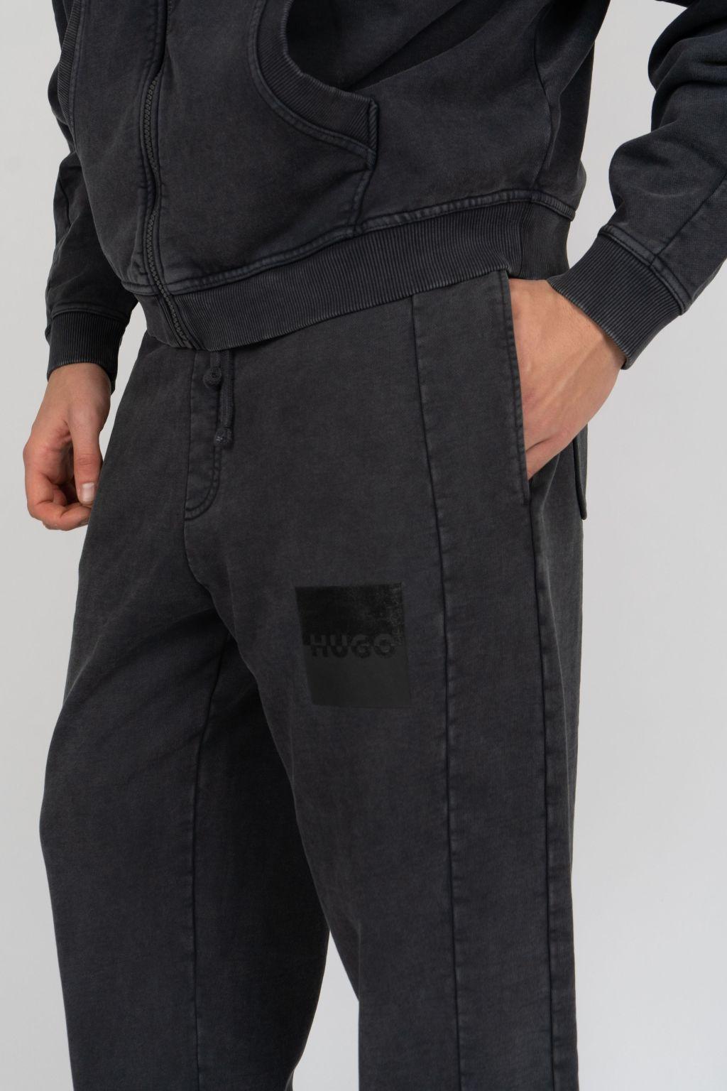 Pantaloni tuta 50542844 001 HUGO 