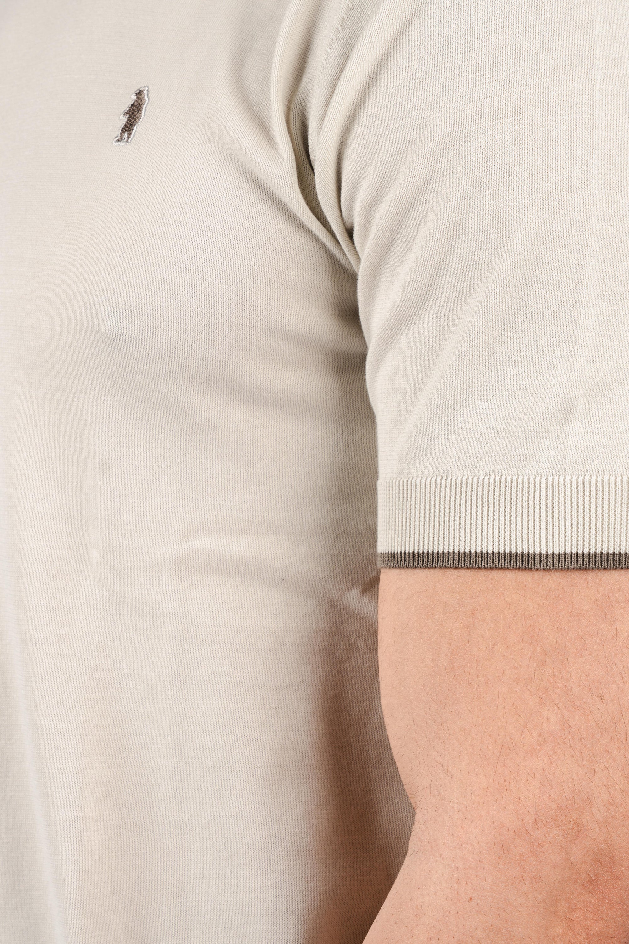 T-shirt con dettagli a contrasto R4064M261 CHALK REFRIGUE 