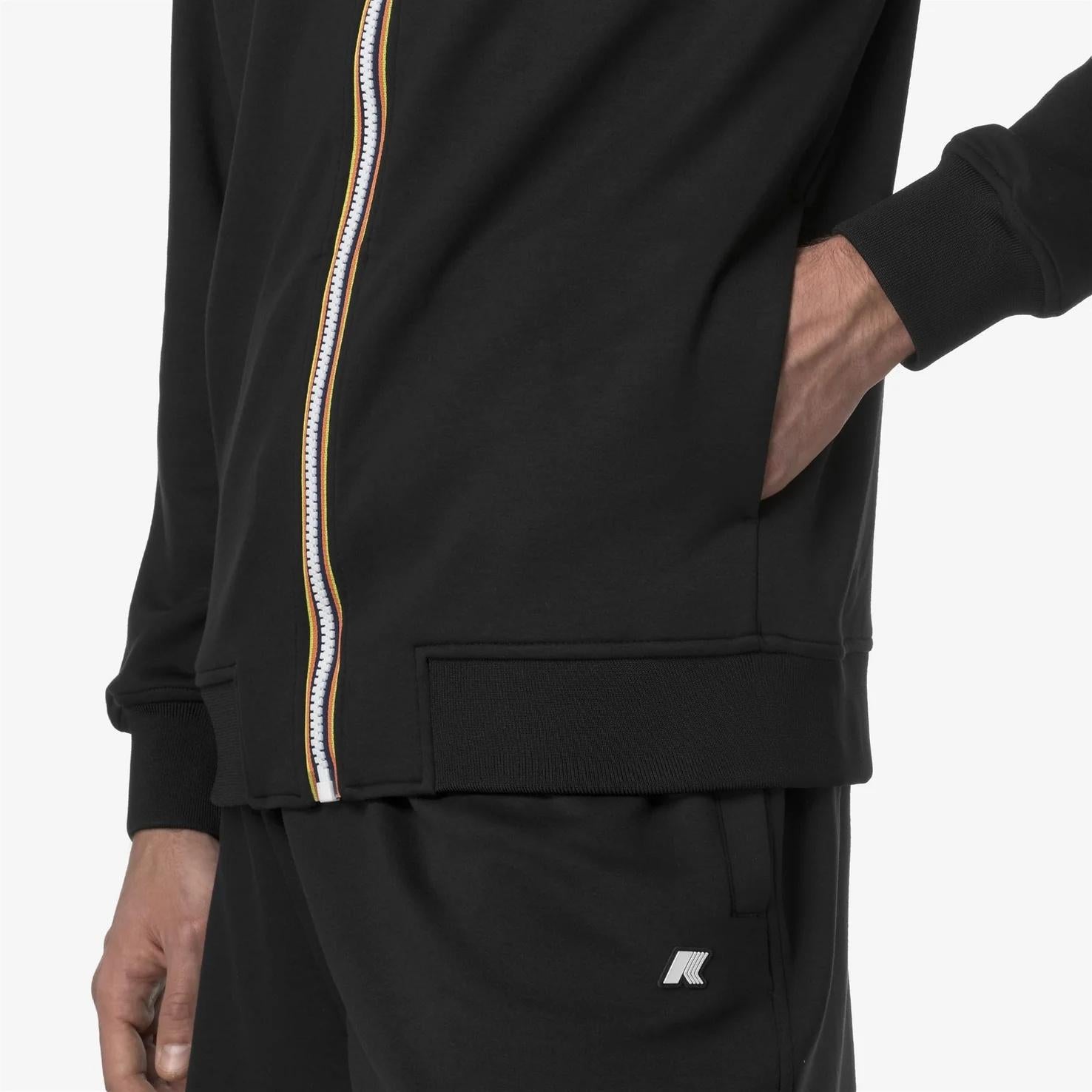 Giacca in caldo pile da uomo nero con cappuccio regolabile K1151UW USY K-WAY 