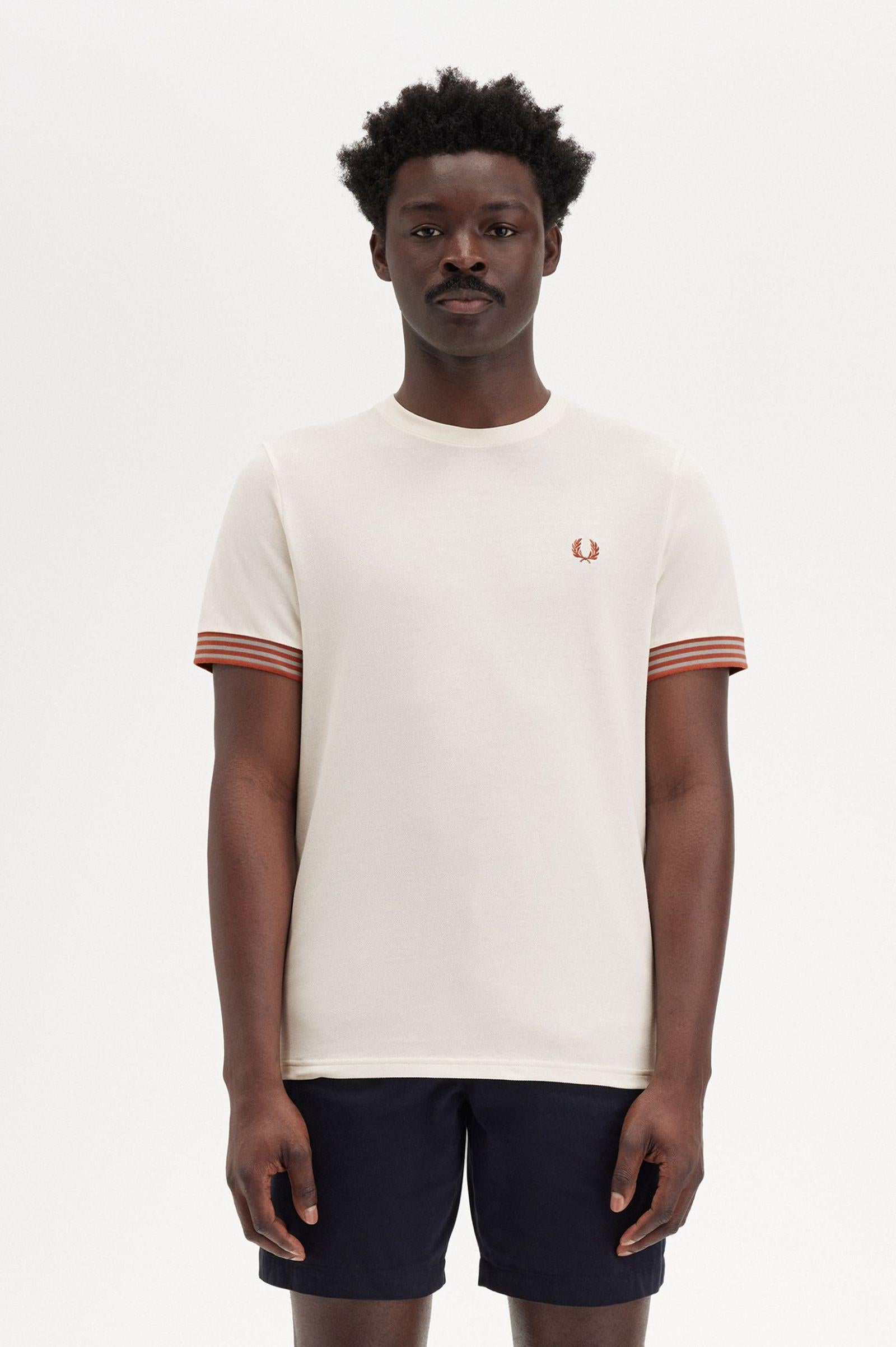 T-shirt con bordo manica a righe M770753 760 FRED PERRY 