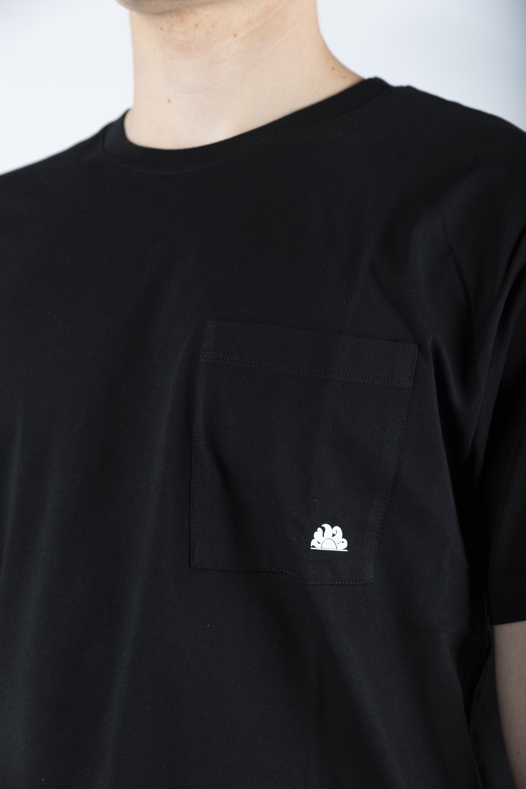 T-shirt con logo stampato nero M301TEJR900 00400 SUNDEK 