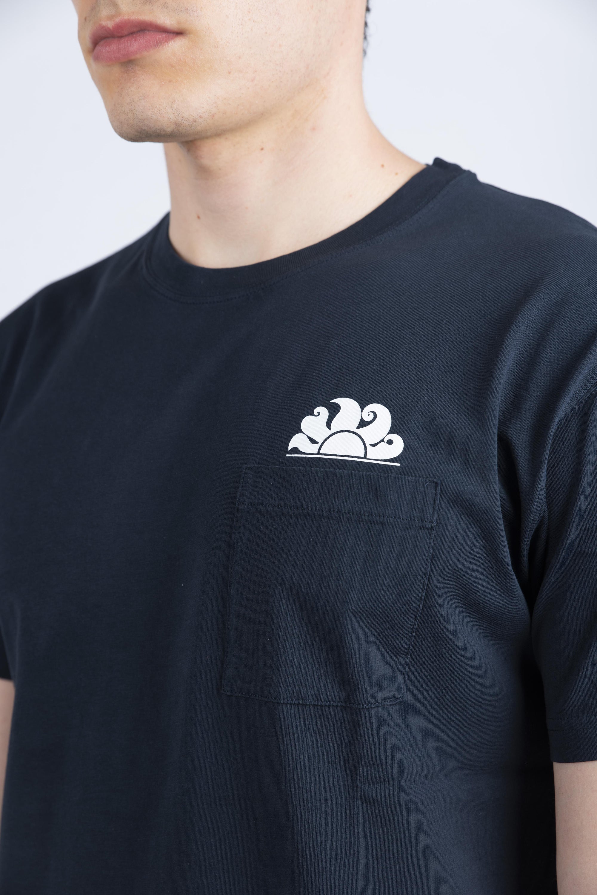 T-shirt con tasca navy M609TEJ7800 00701 SUNDEK 