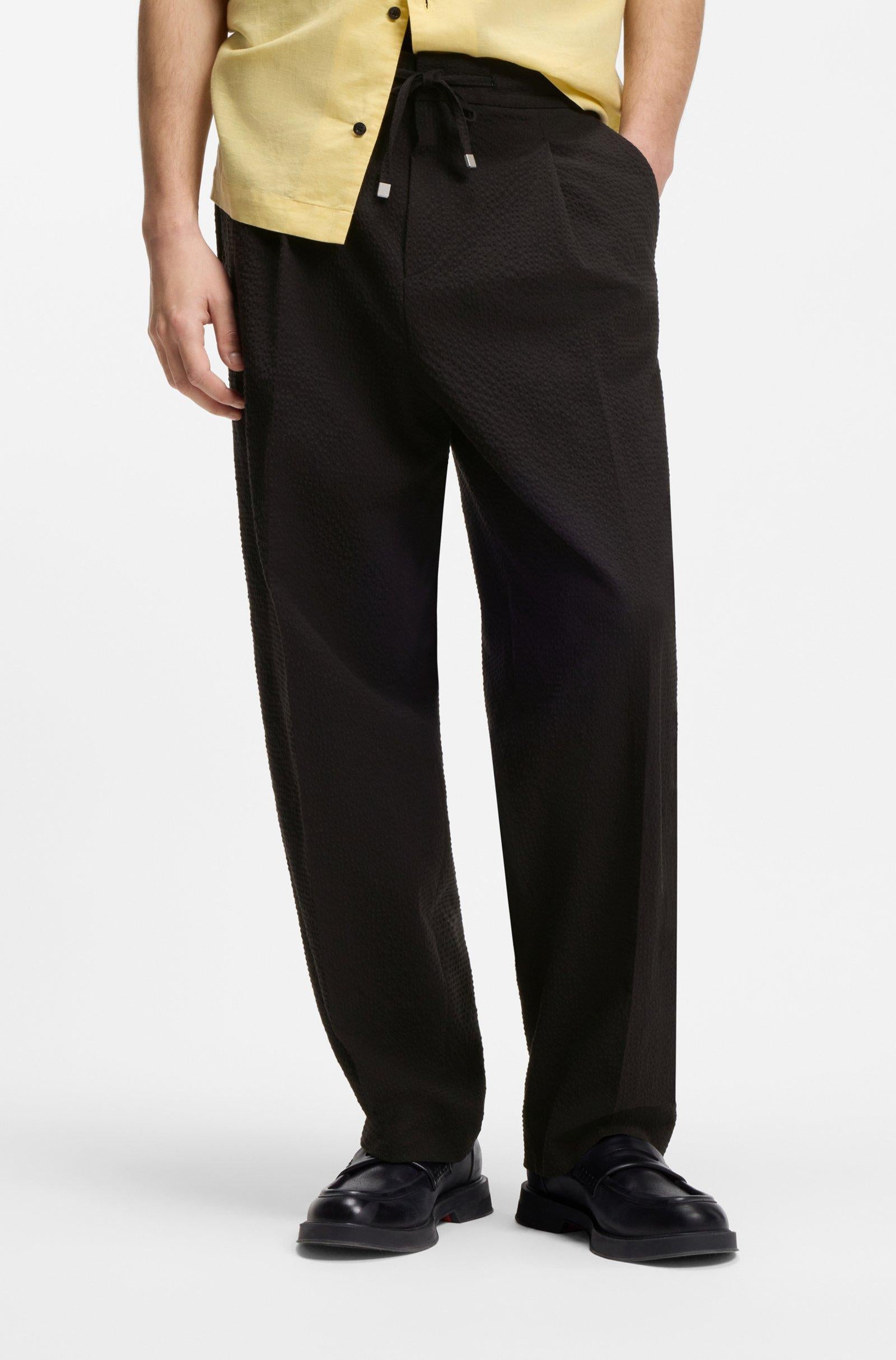 Pantaloni con fit moderno in seersucker di cotone elasticizzato 50559107 001 HUGO 