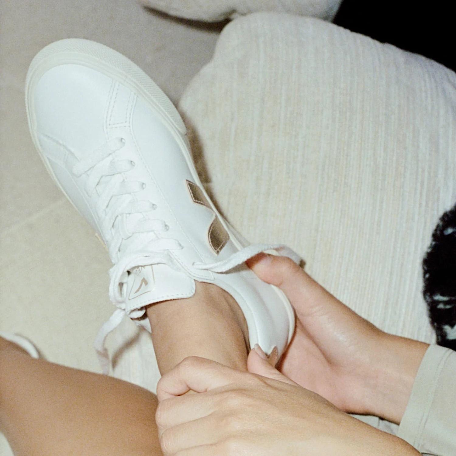Campo leather white platine CP05034 95 VEJA 