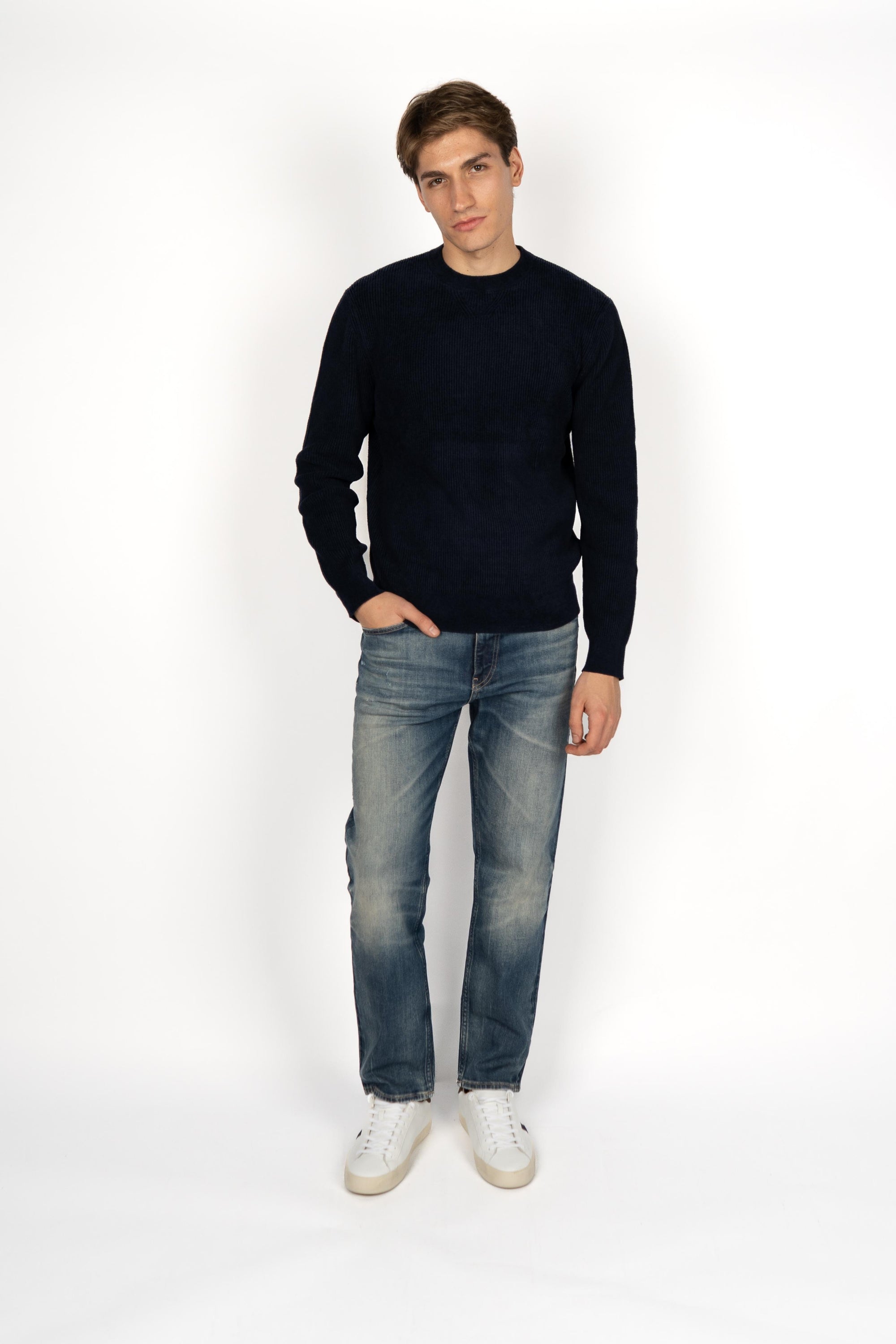 Maglione regular fit con lavorazione effetto velluto a coste 50549989 404 BOSS 