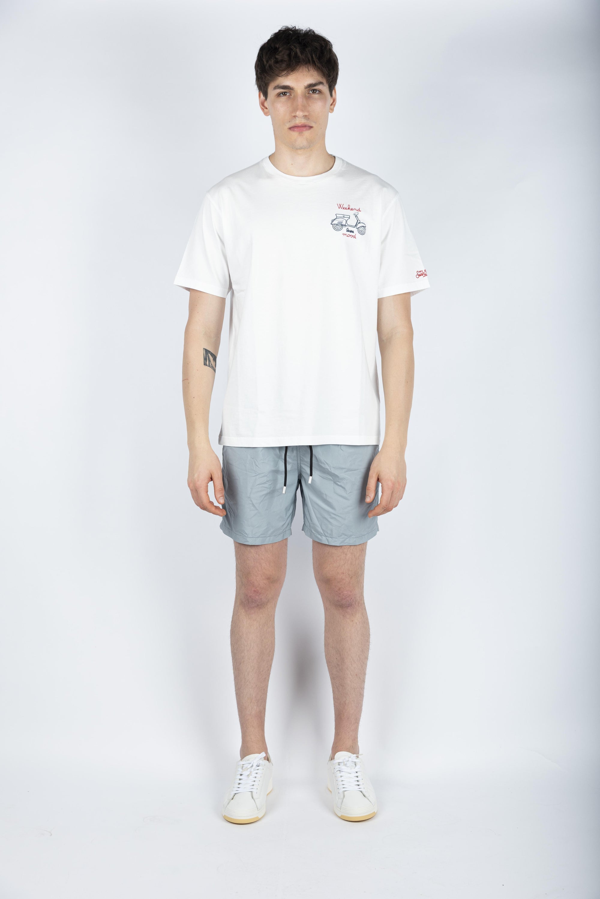 T-shirt in cotone con ricamo Weekend Mood Vespa bianco Special Edition TSHM001 02653H MC2 SAINT BARTH 