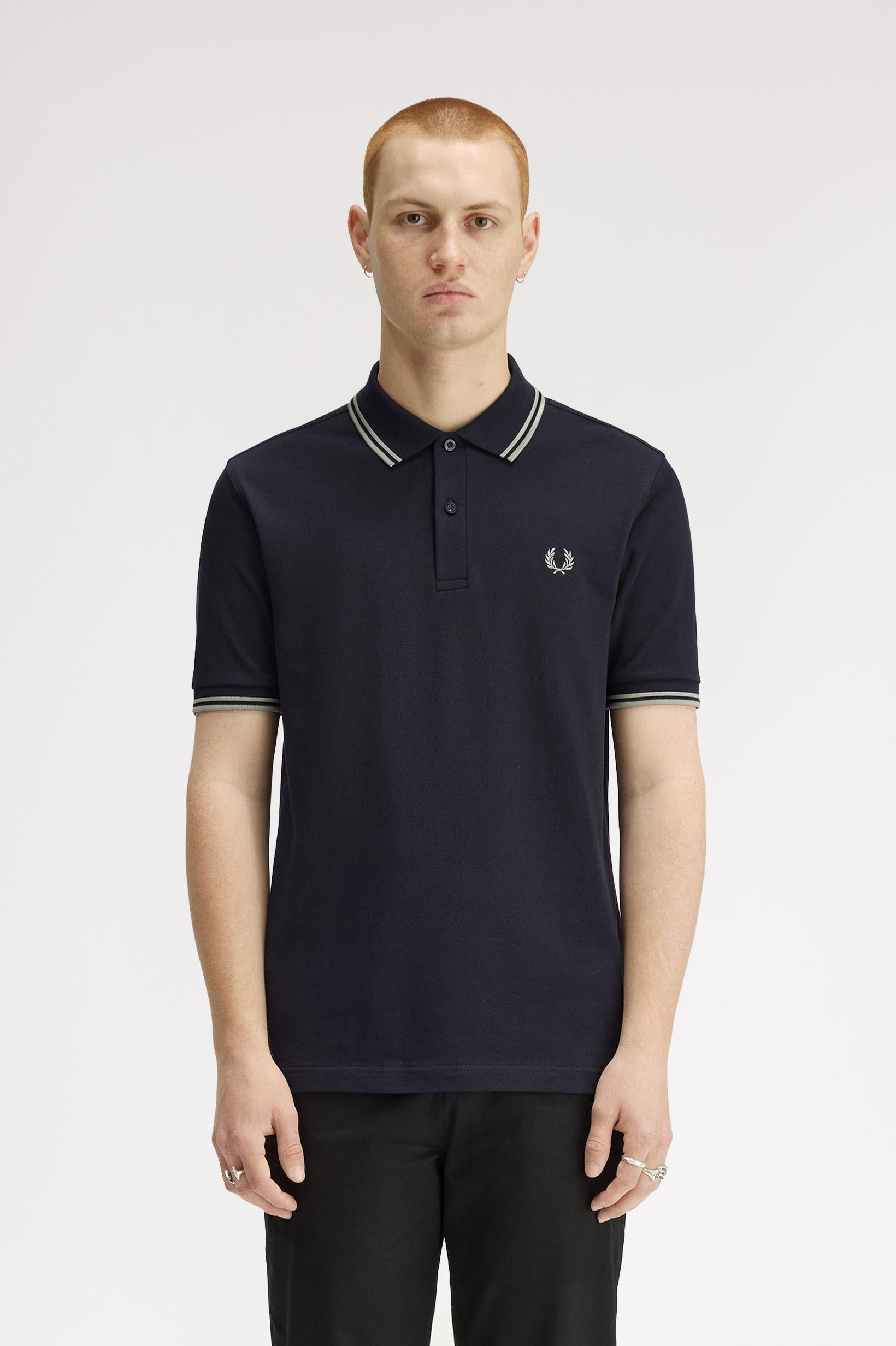 Polo con doppia riga M3600P57 T73 FRED PERRY 