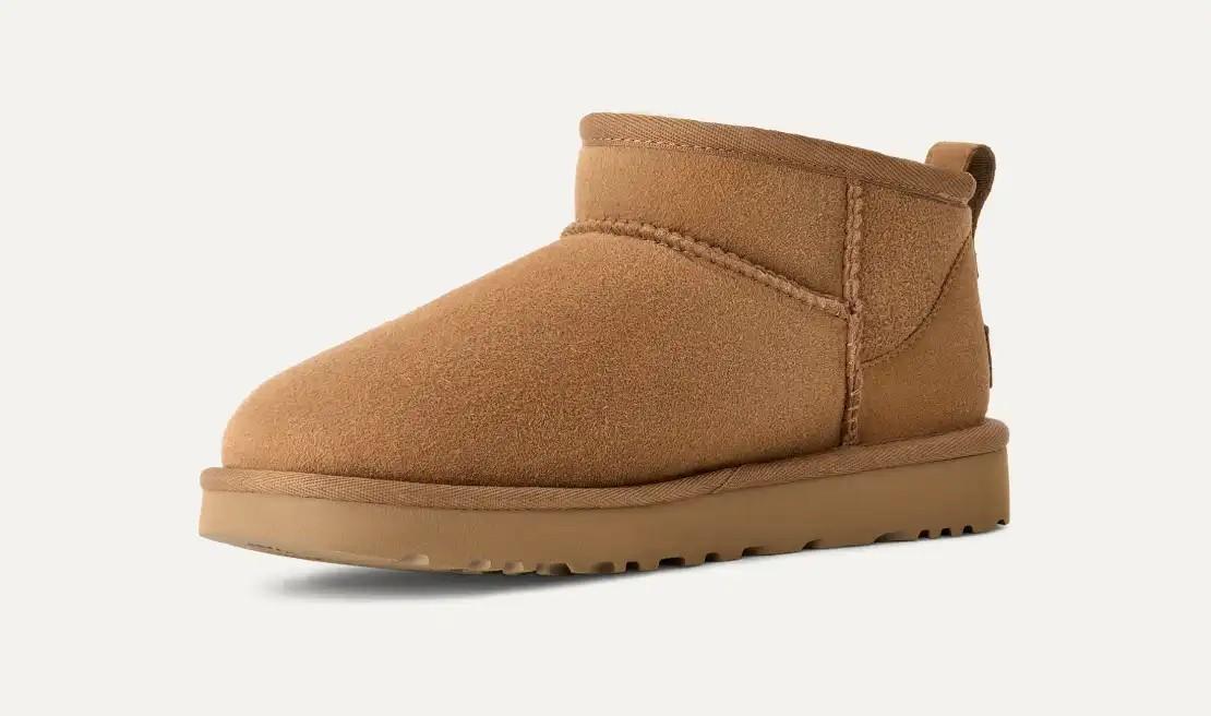 Stivali Classic Ultra Mini 1116109 CHE UGG 