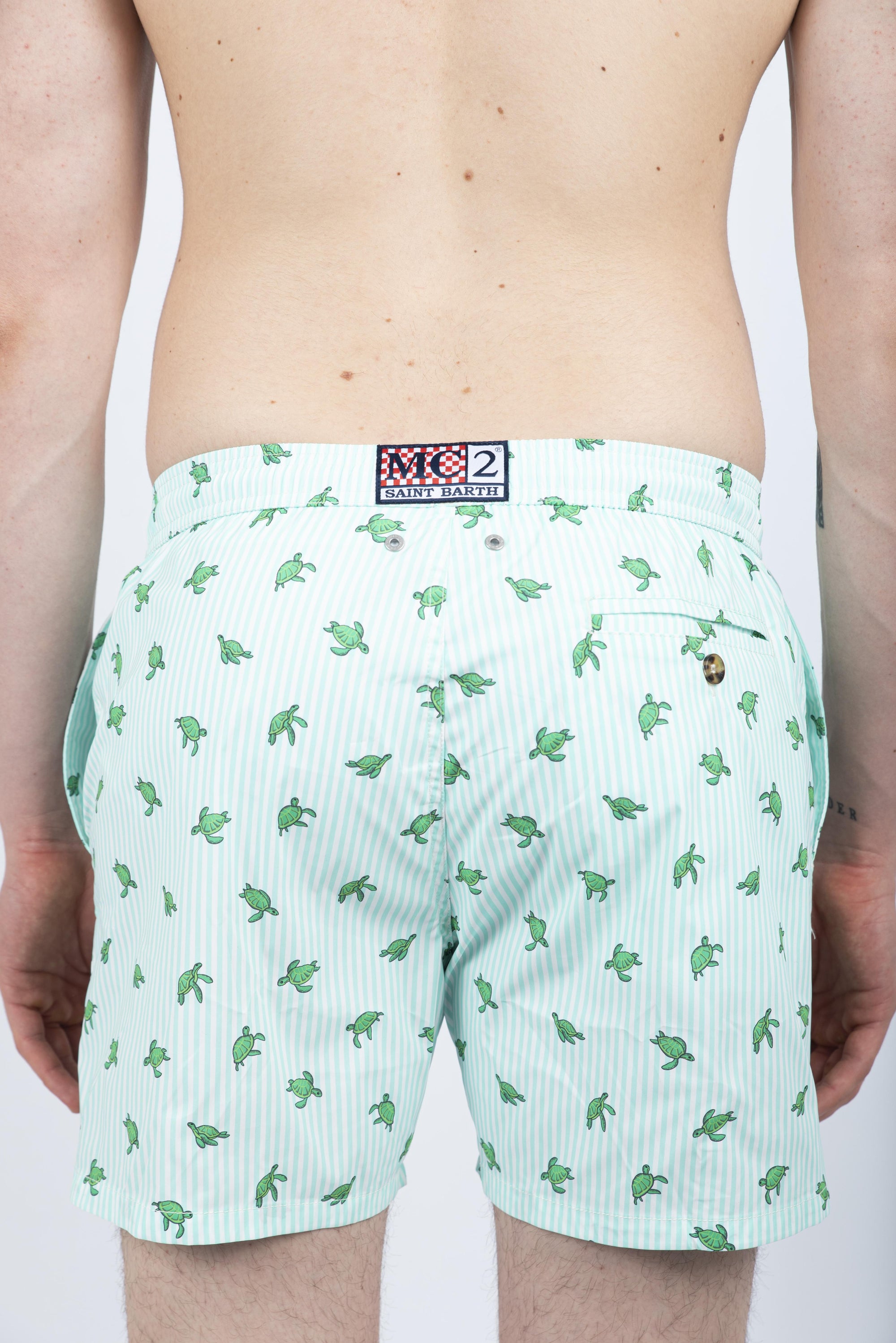 Costume classico elasticizzato Comfort Light con stampa tartarughe verde COM0009 01723H MC2 SAINT BARTH 