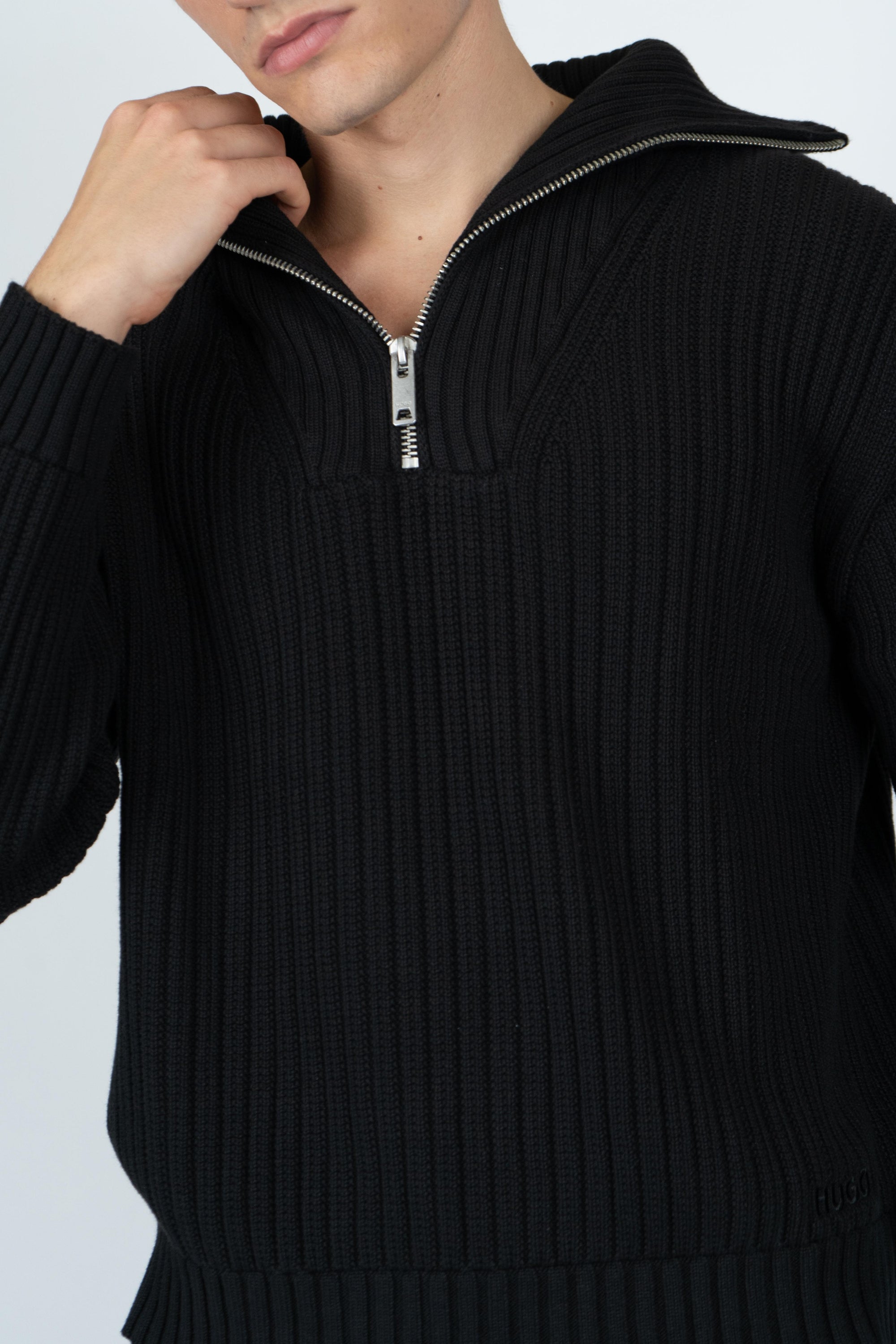 Maglione con colletto e zip 50547002 001 HUGO 