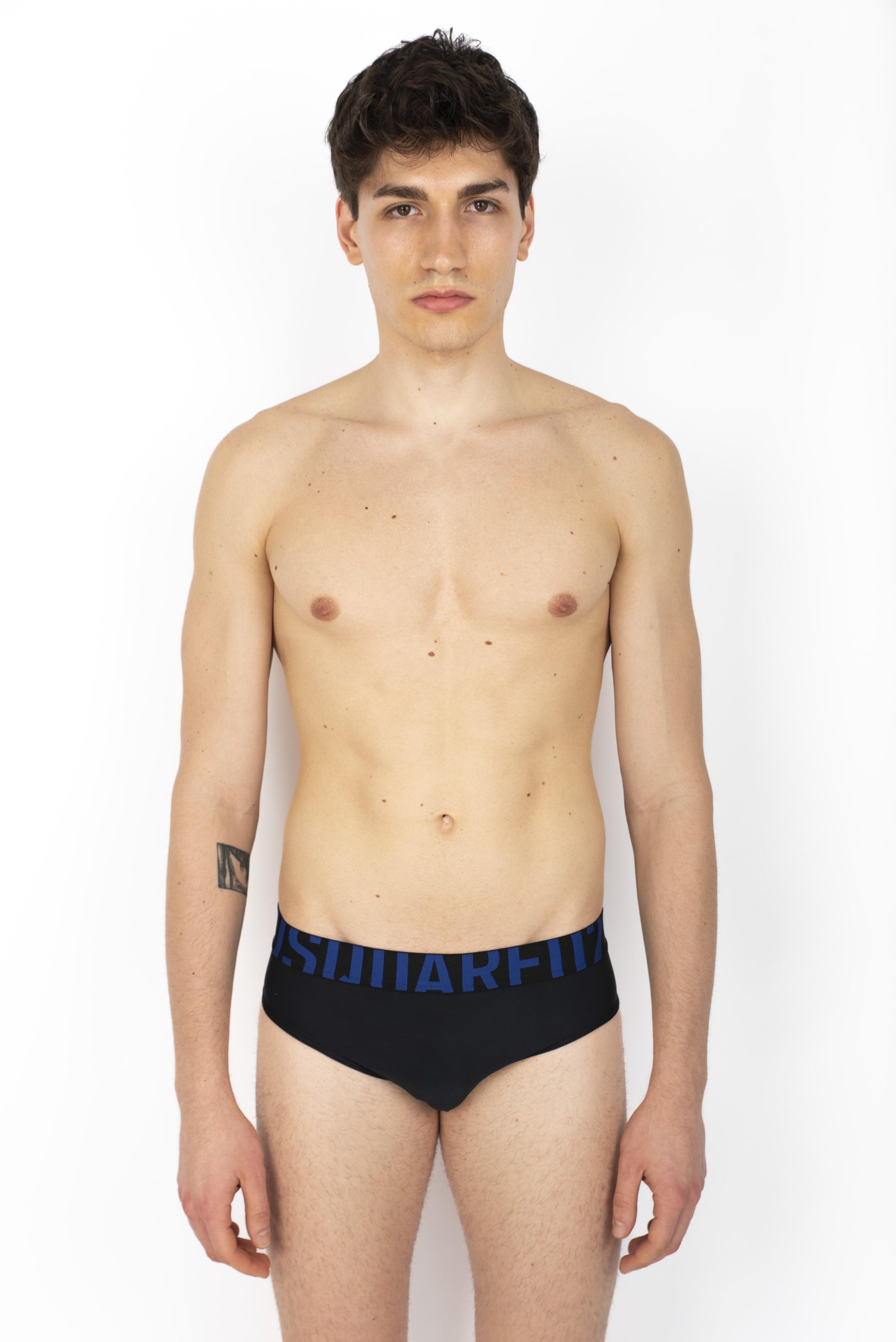 Swim Brief nero con waist logo blu  D7B356030 016 DSQUARED BEACHWEAR 