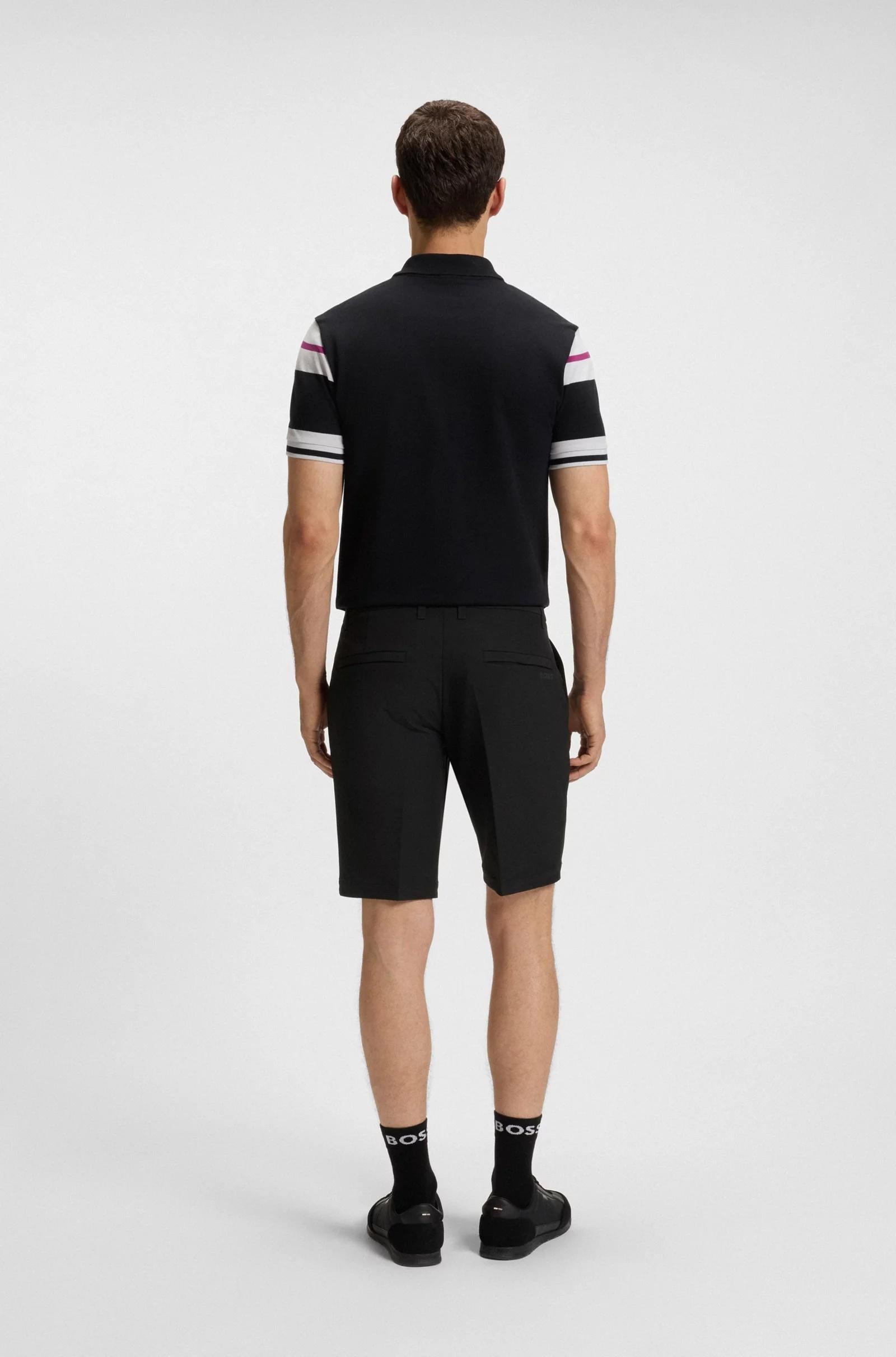 Bermuda slim fit in tessuto elasticizzato idrorepellente 50540337 001 BOSS 