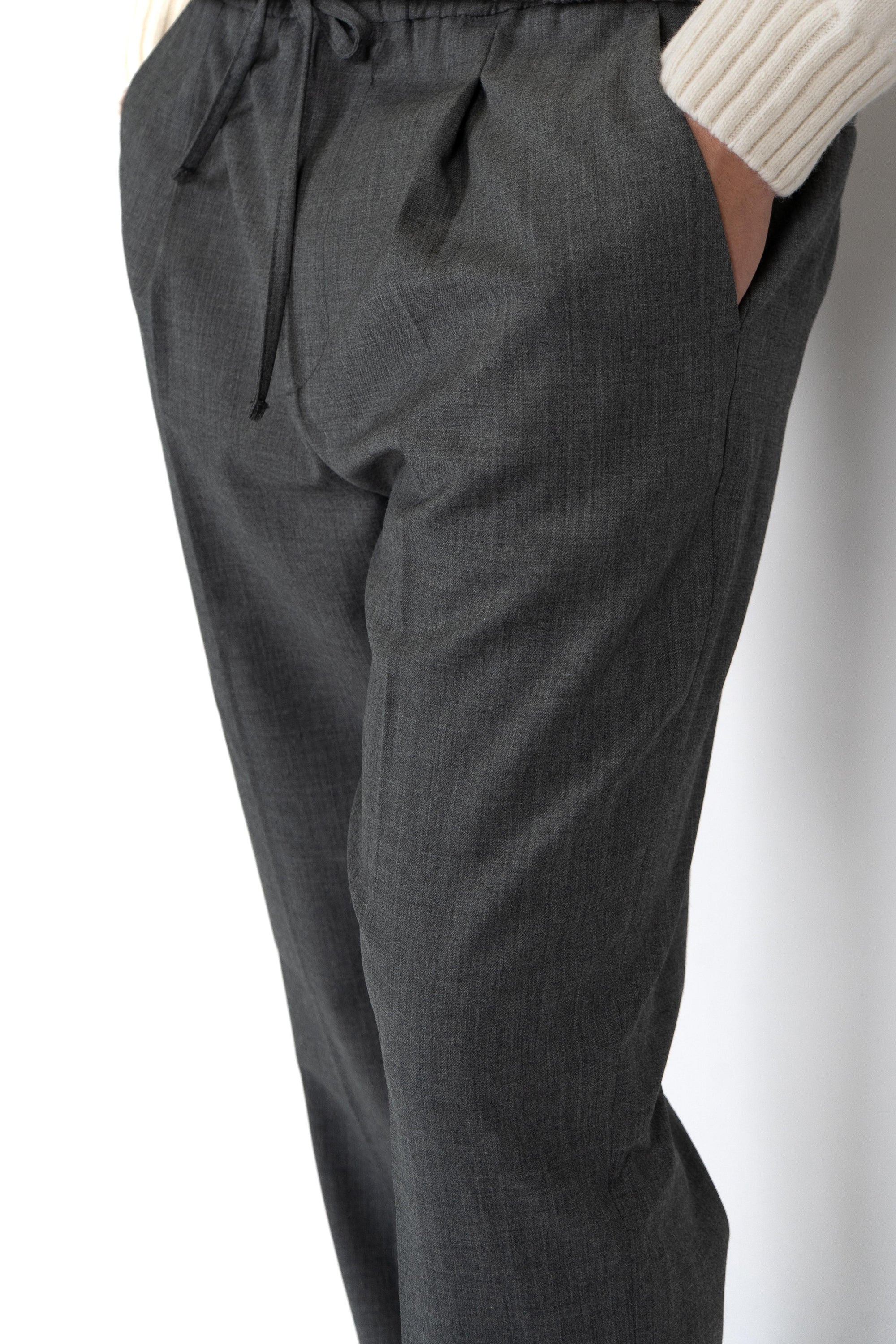 Pantalone con pinces B6F0036 FU95M AMARANTO 