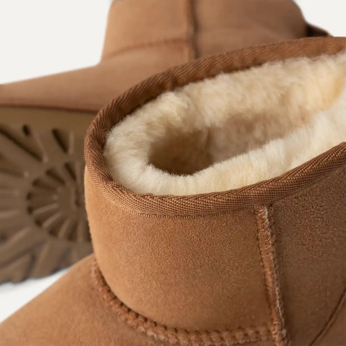 Stivali Classic Mini II 1016222 CHE UGG 