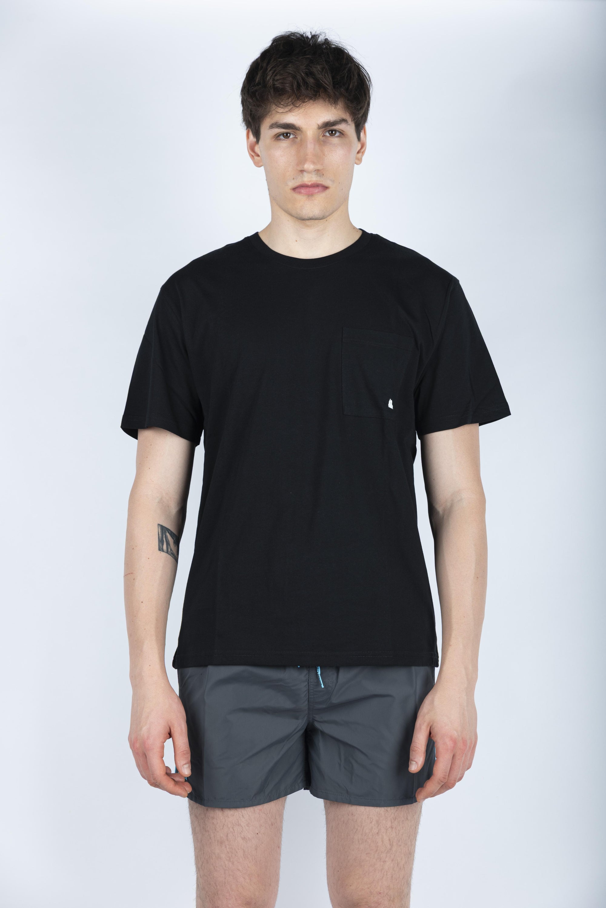 T-shirt con logo stampato nero M301TEJR900 00400 SUNDEK 