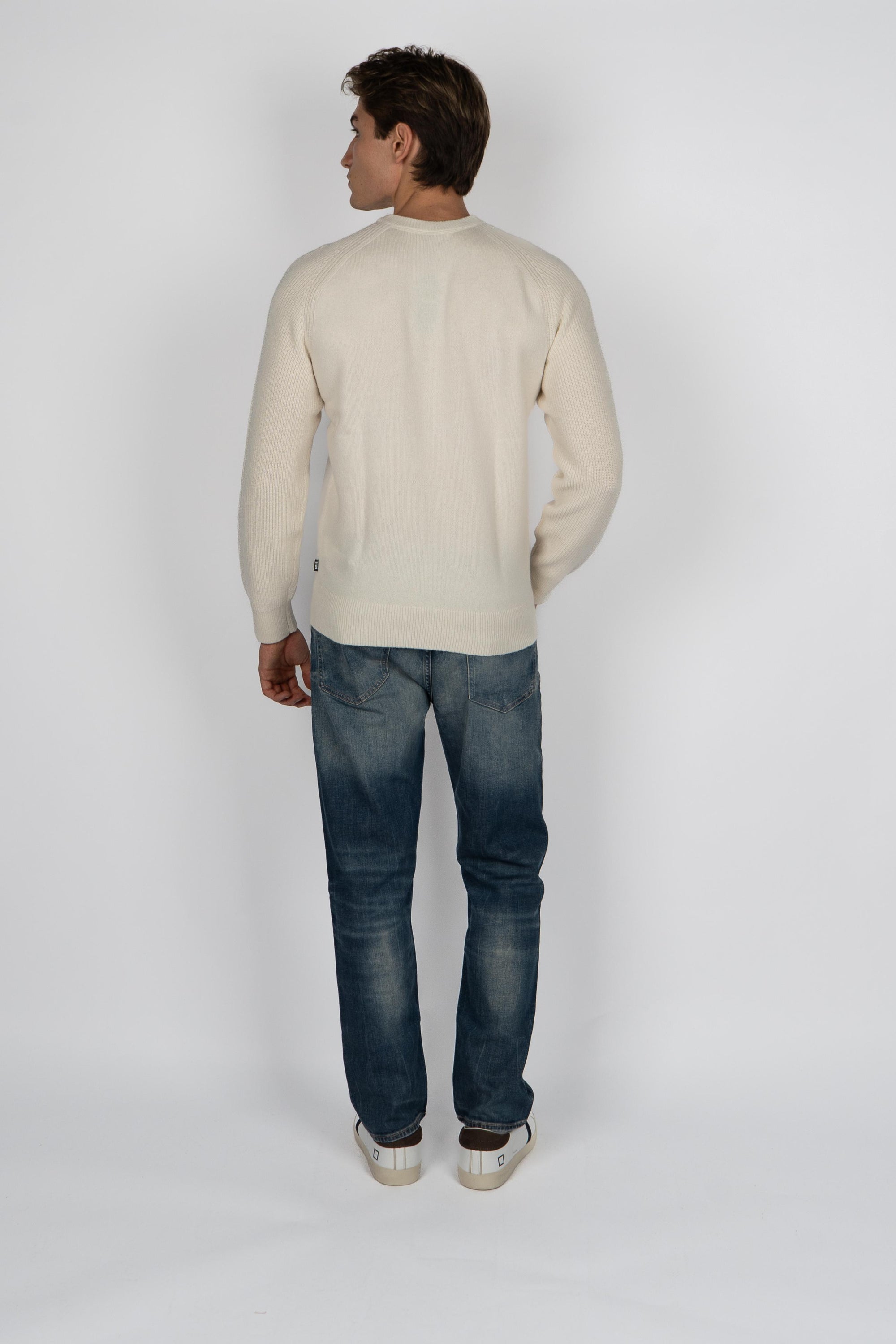 Maglione con logo in lana vergine 50550424 131 BOSS 