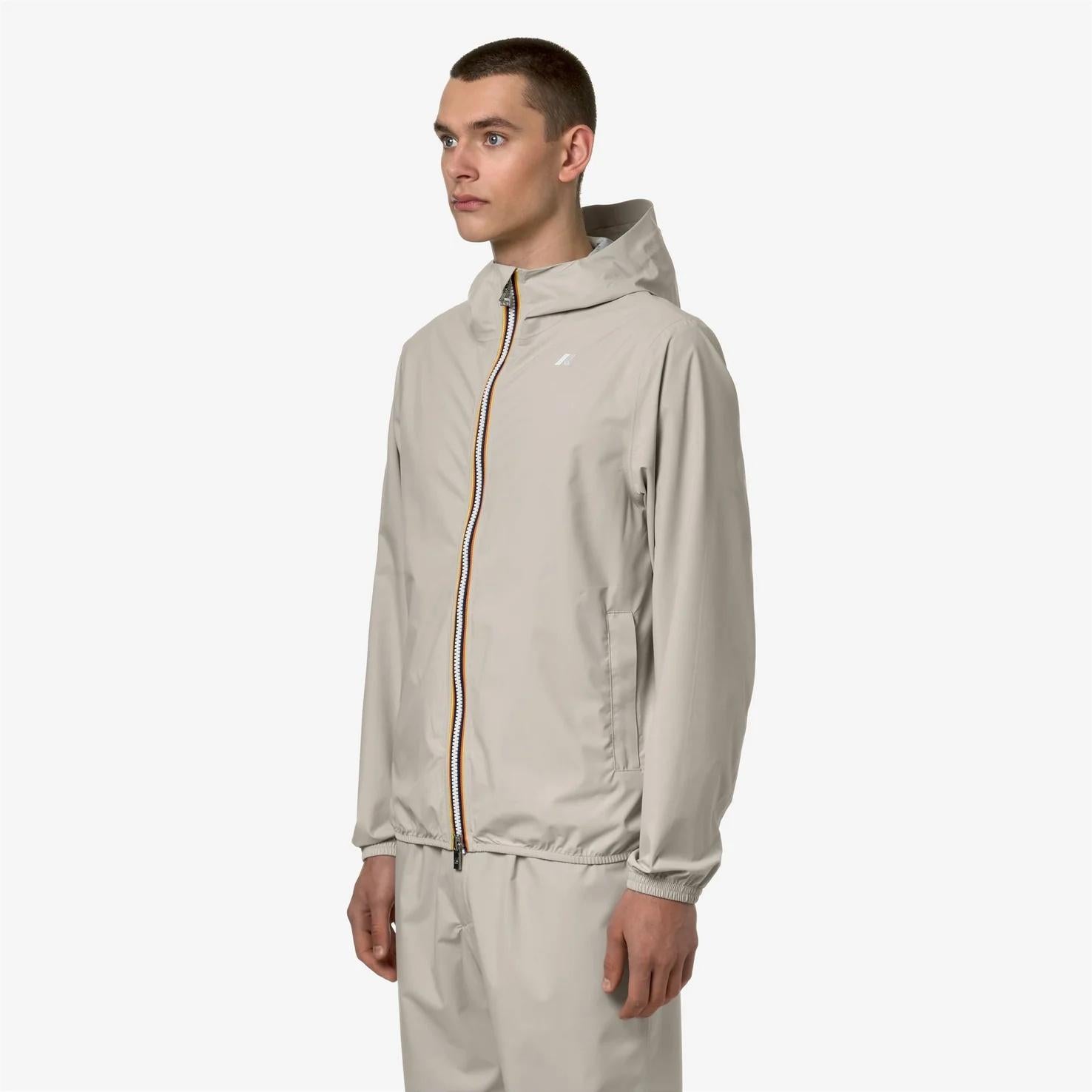 Giacca impermeabile da uomo slim fit beige per condizioni meteorologiche variabili K5127QW 634 K-WAY 