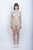 Bikini Hila Leni a triangolo americano e culotte con stampa Fleur de Joie bilberry