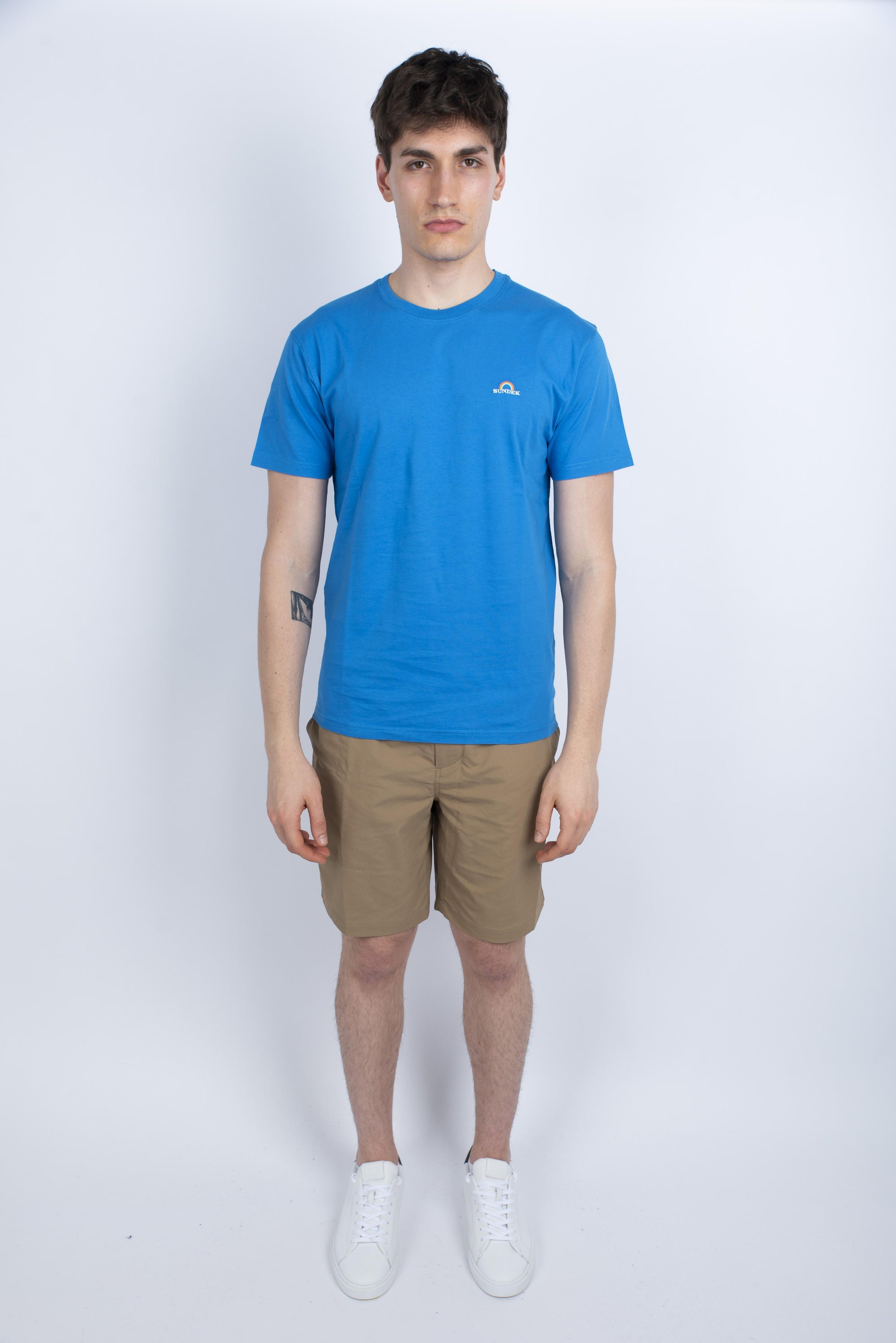 T-shirt con ricamo Arcobaleno blu M677TEJS800 A6601 SUNDEK 