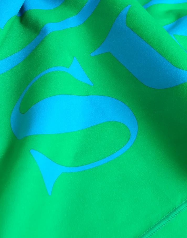 Telo mare in microfibra con logo bright green AM398ATMI100 28001 SUNDEK 