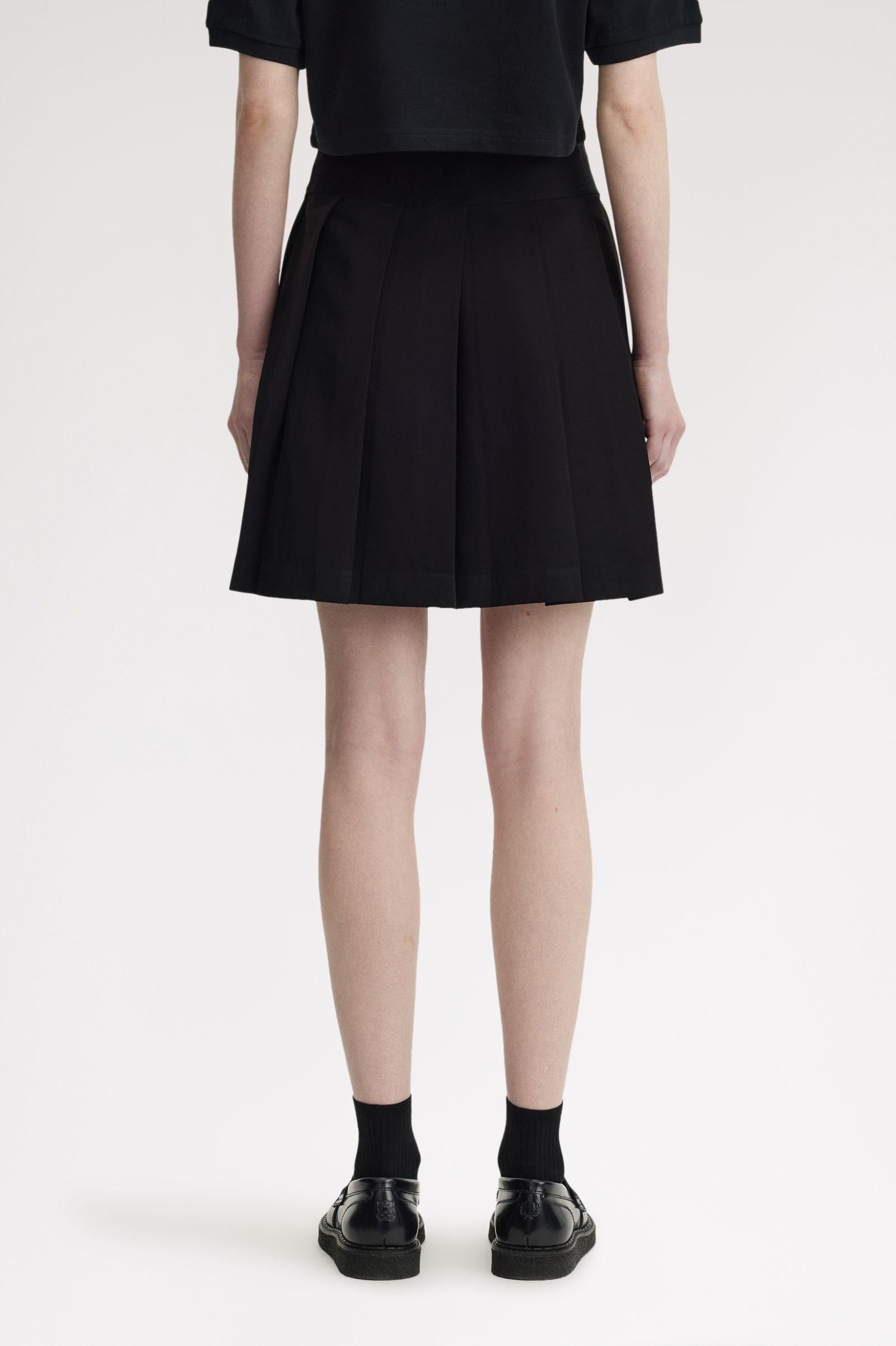 Gonna plissettata con fettuccia E210657 90A FRED PERRY 