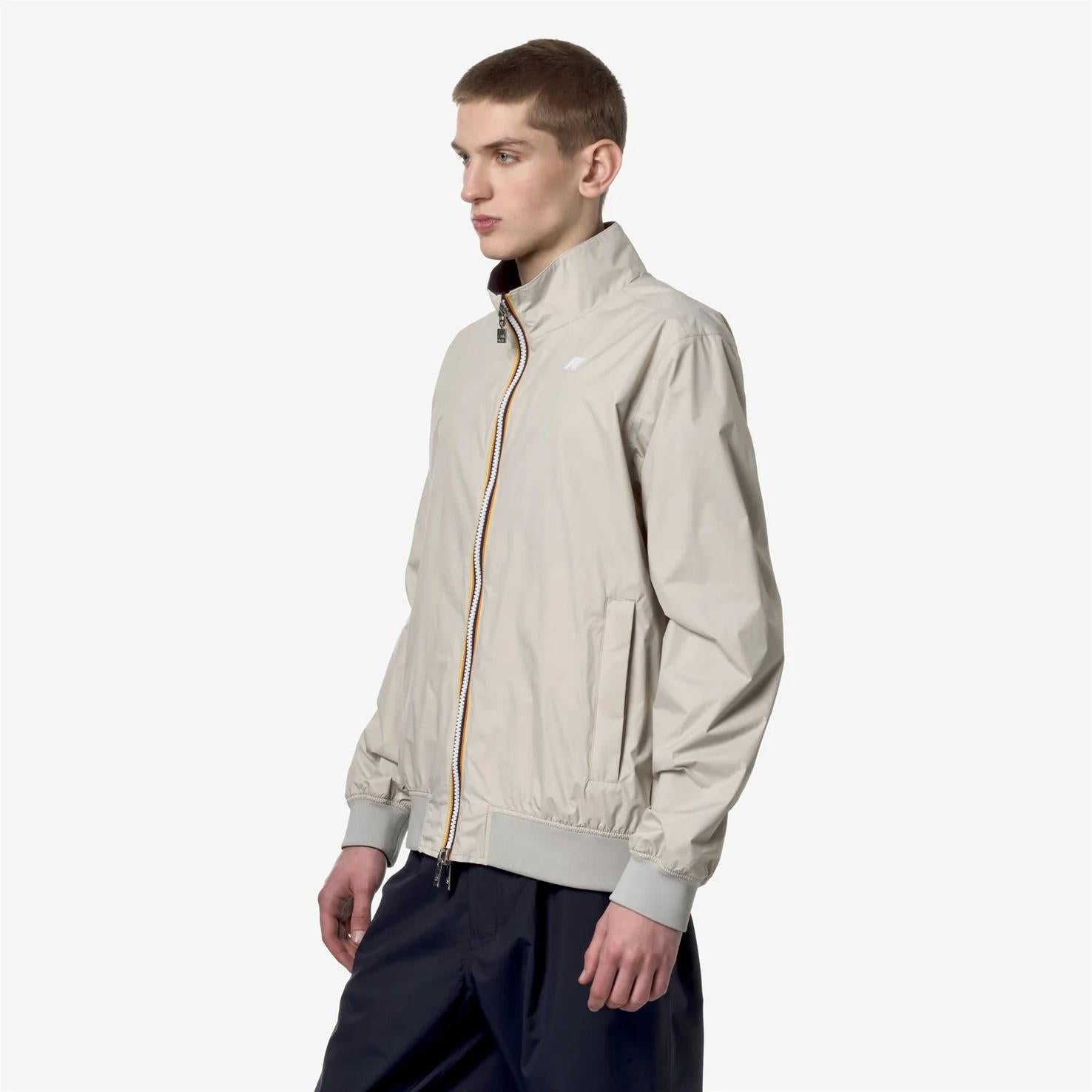 Bomber corto reversibile da uomo beige blu per tempo variabile K6123PW AL8 K-WAY 
