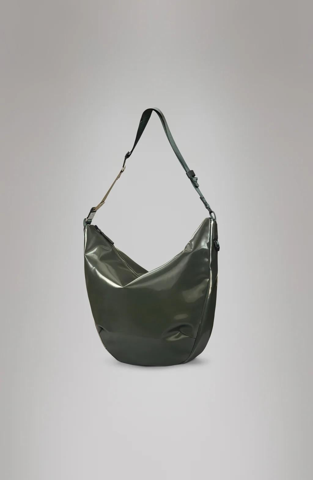Valera Shoulder Bag Large RA13120 SWA RAINS 