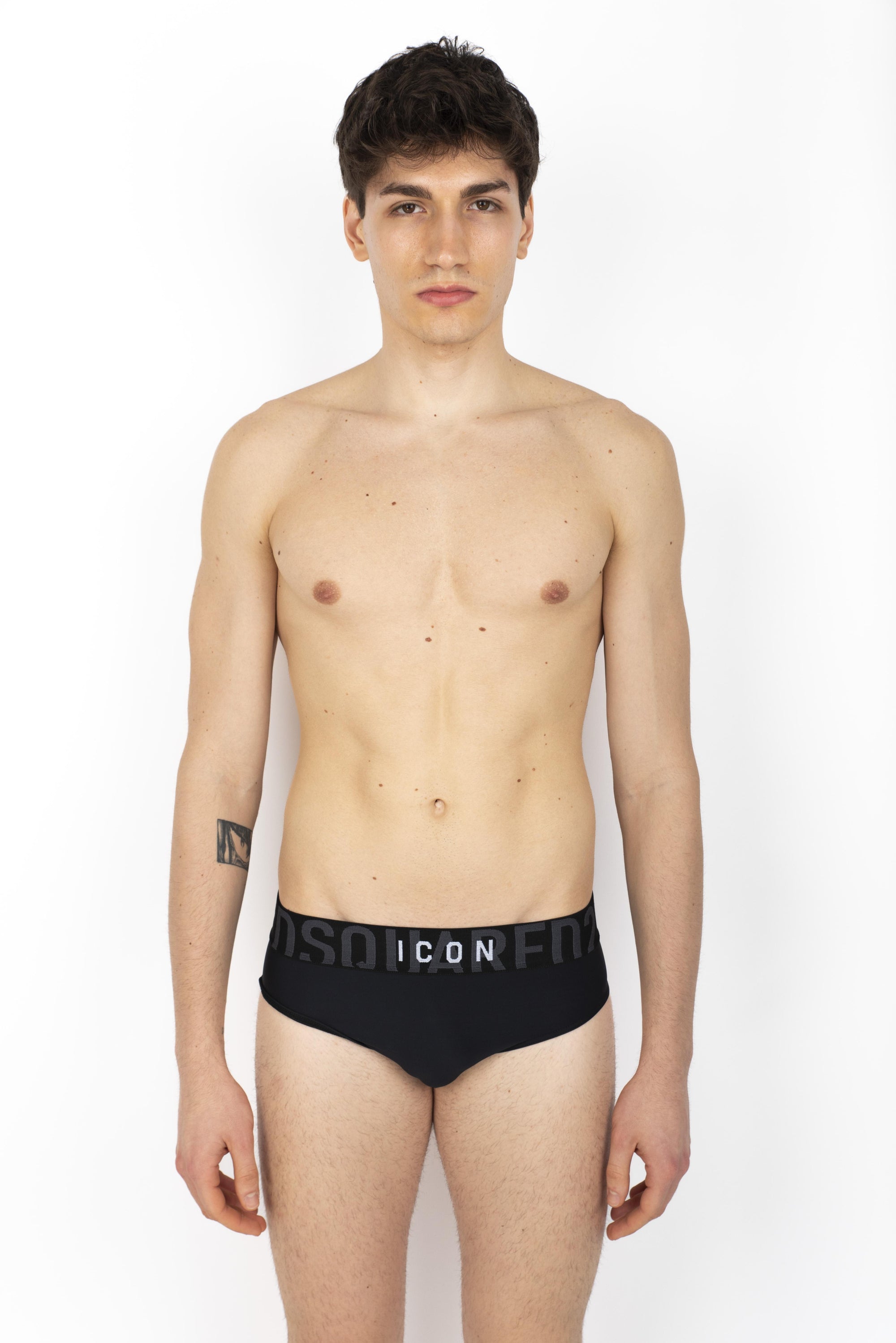 Swim Brief nero con logo Icon  D7B356250 001 DSQUARED BEACHWEAR 